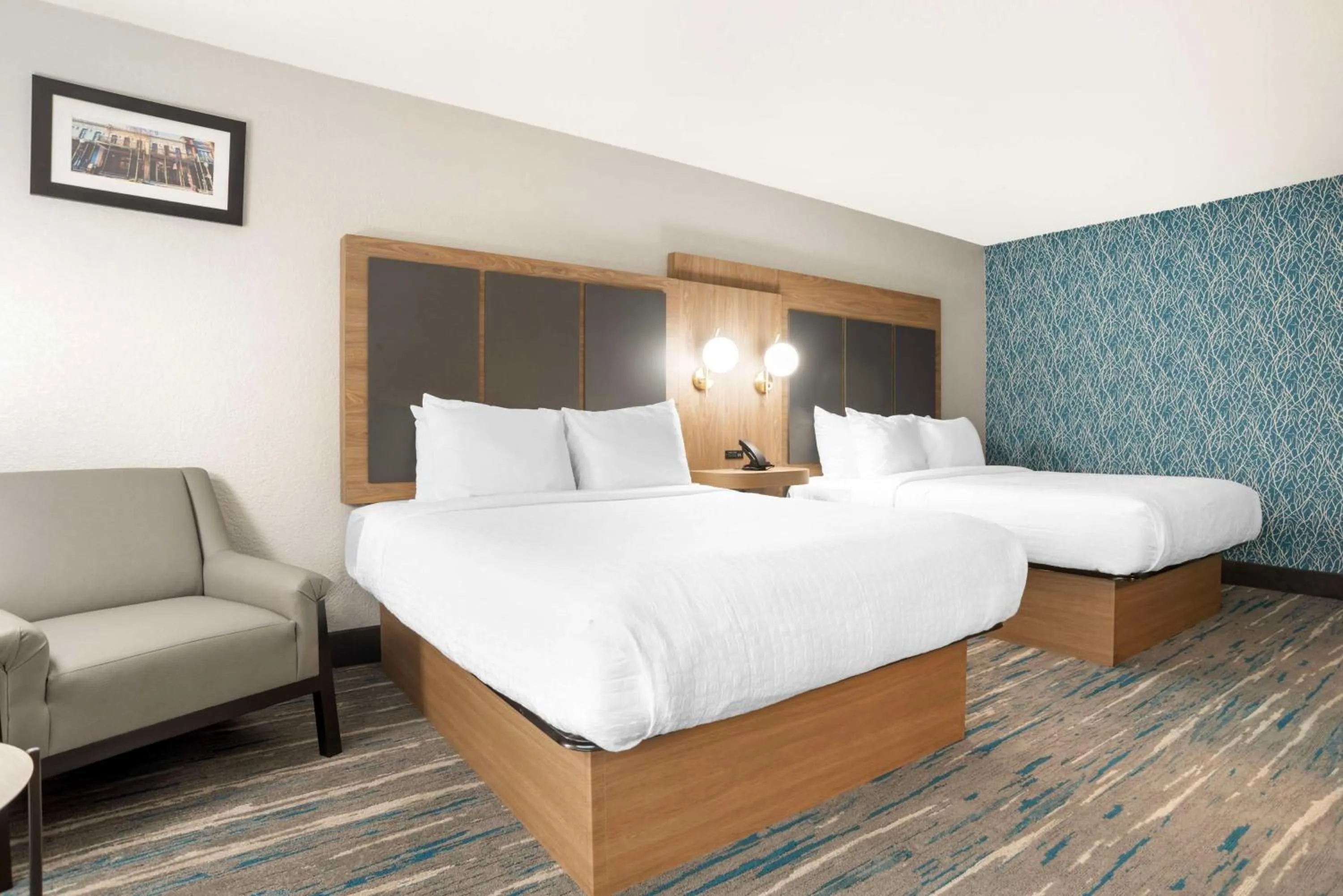 Bedroom, Bed in Best Western Plus Mobile Inn and Suites