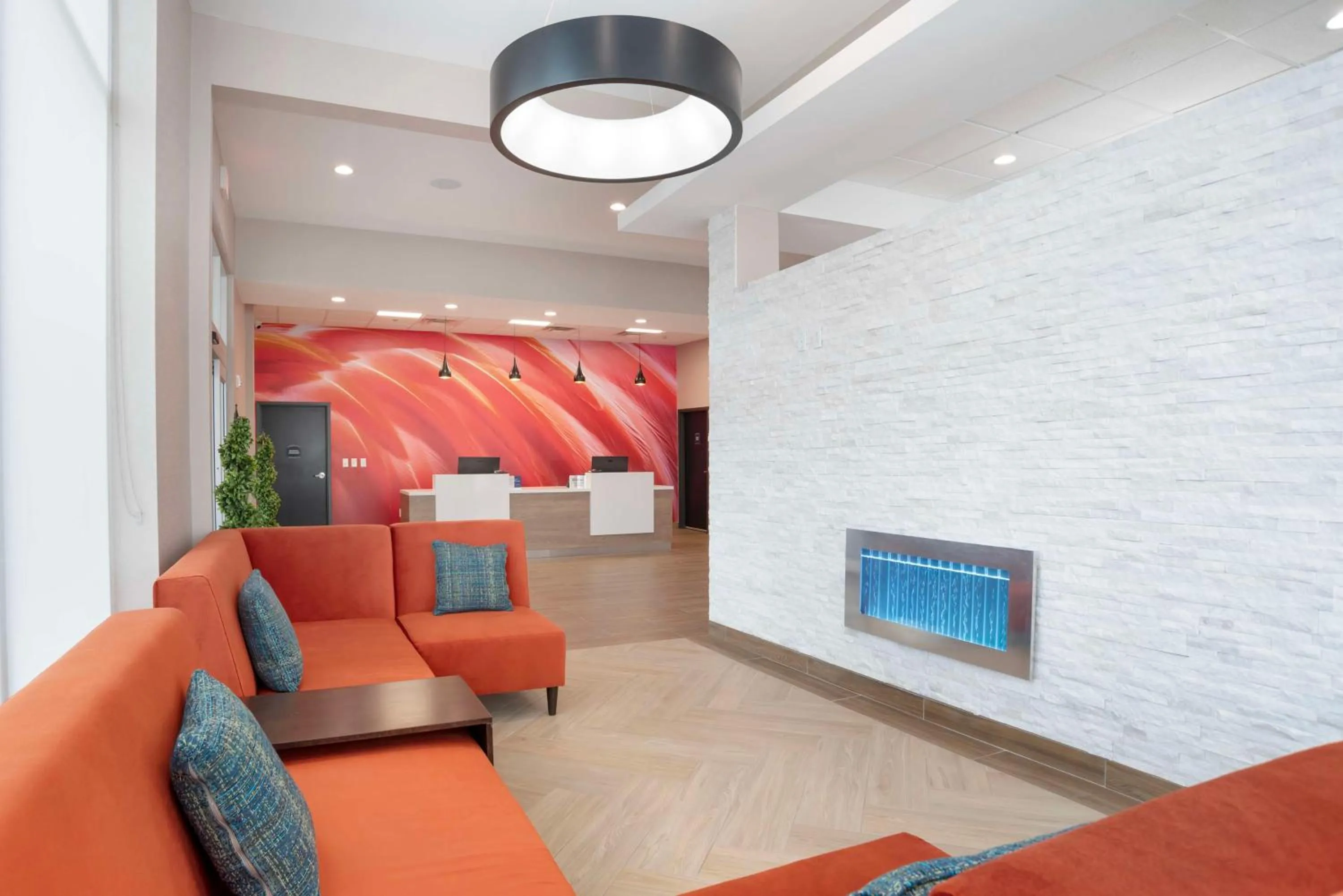 Lobby or reception in Best Western Plus Mobile Inn and Suites