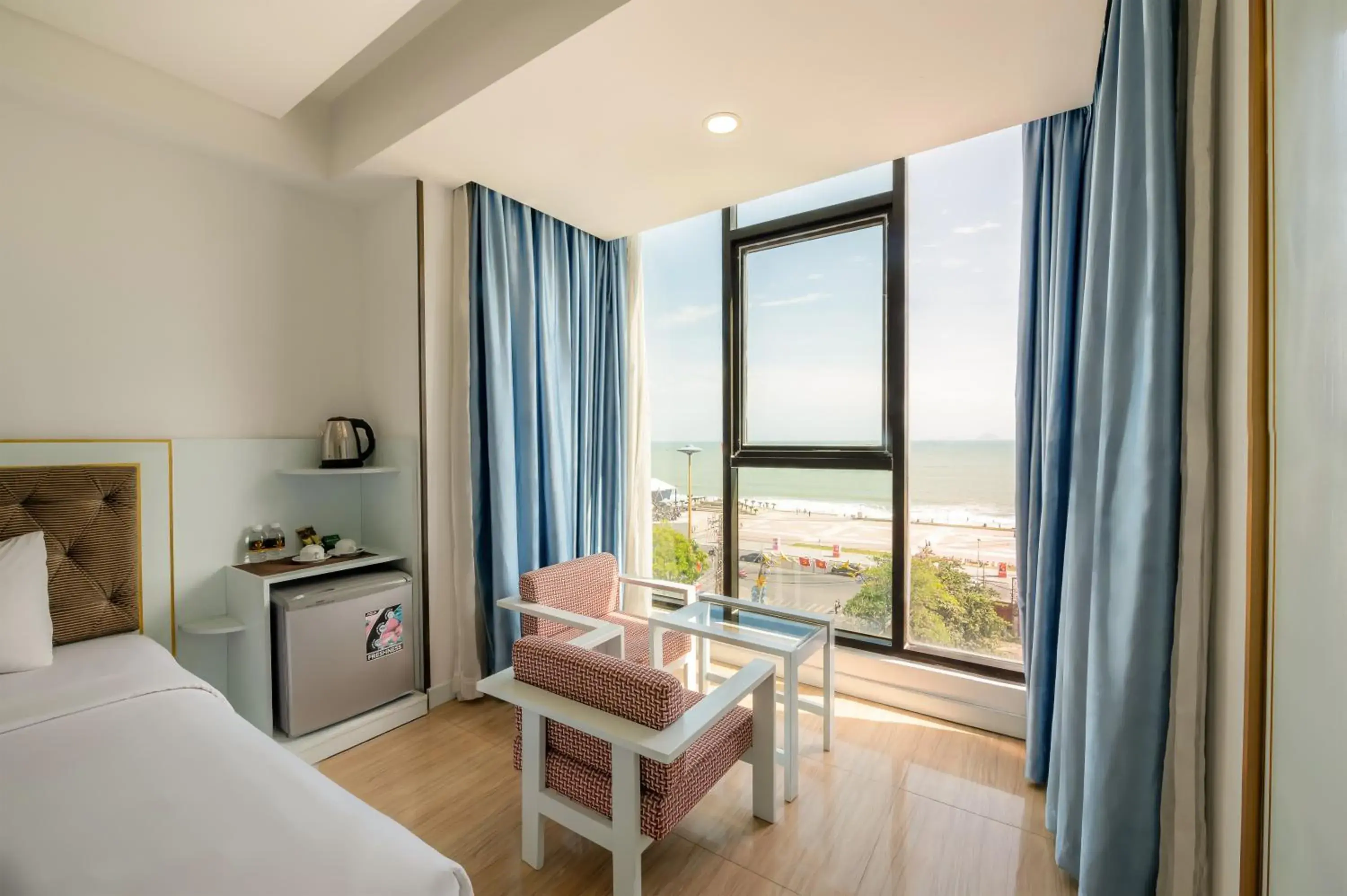 Premier Double or Twin Room with Ocean View in Happy Light Central Nha Trang Premier Double or Twin Room with Ocean View in Happy Light Central Nha Trang