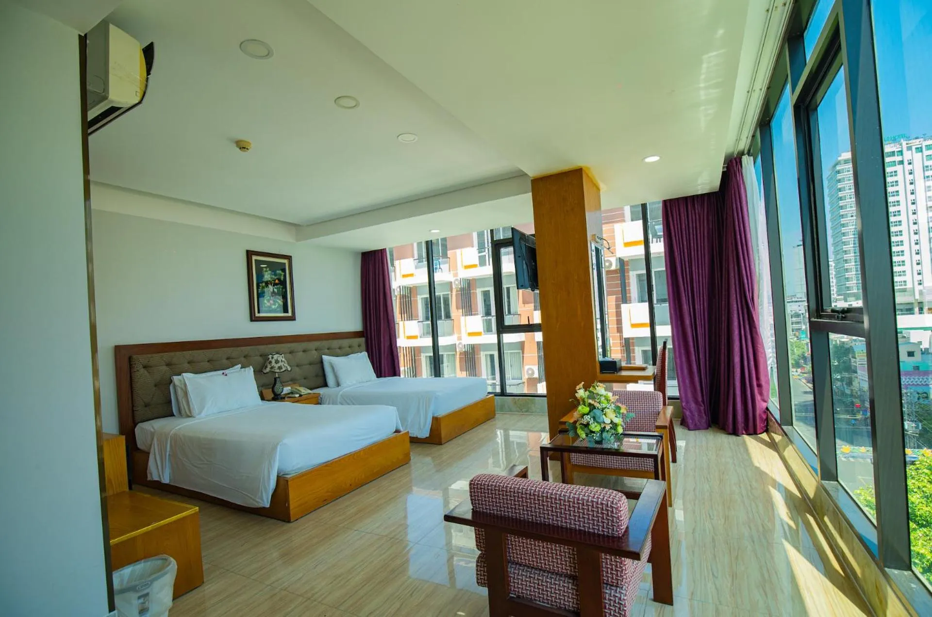 Photo of the whole room, Bed in Happy Light Central Nha Trang