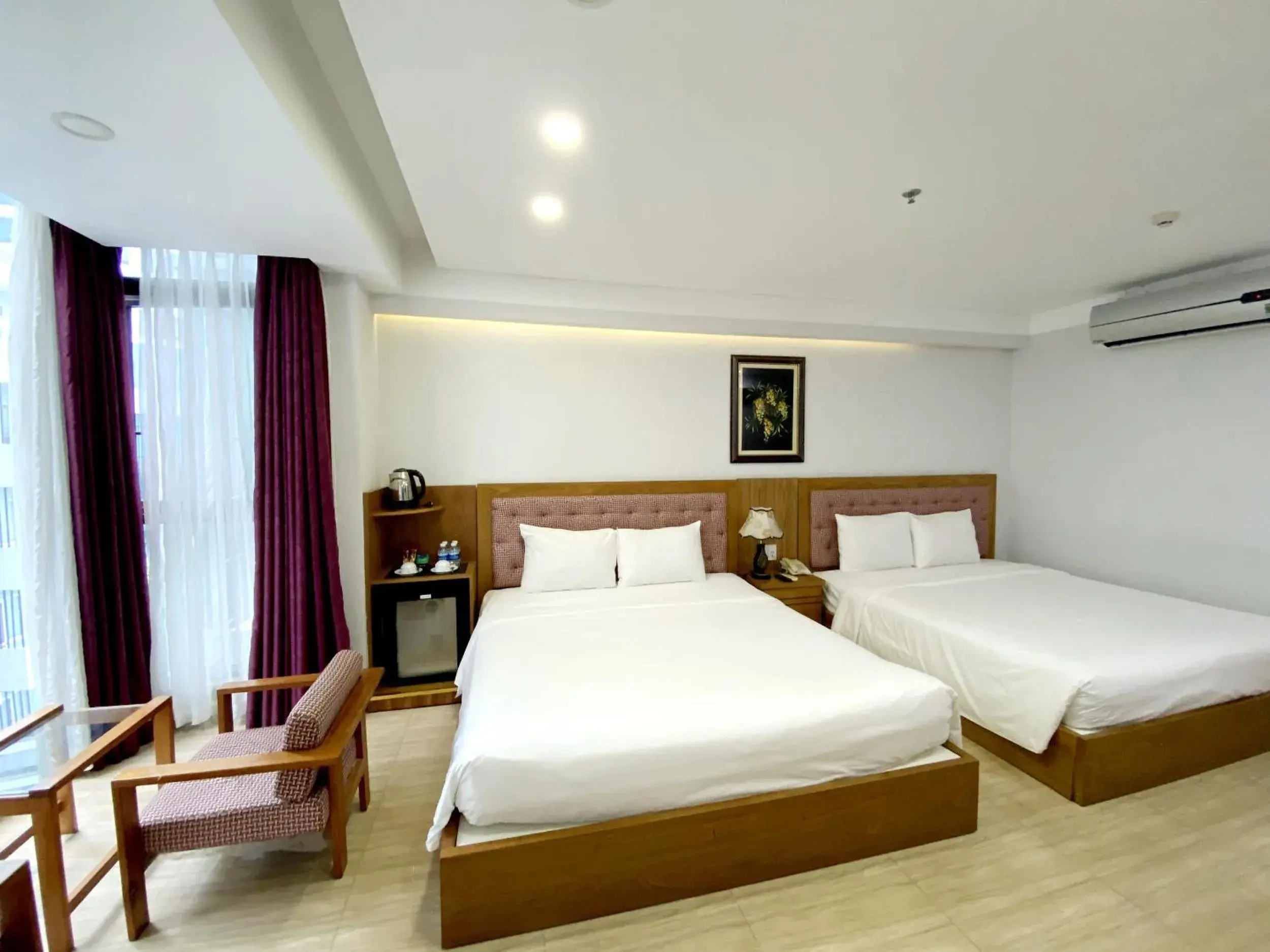 Deluxe Family Room City View in Happy Light Central Nha Trang Deluxe Family Room City View in Happy Light Central Nha Trang