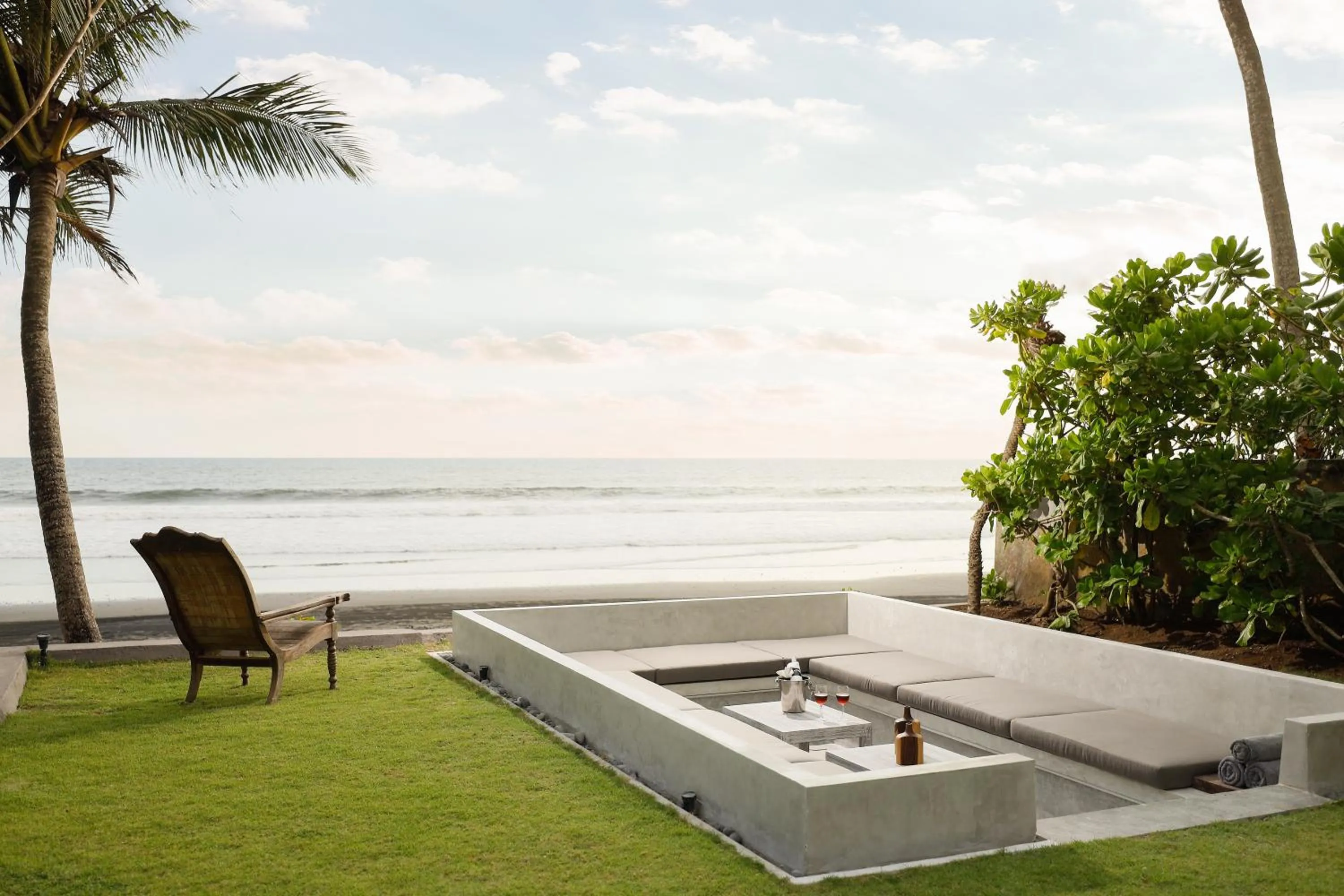 Patio in Black Beach Villa - Absolute Beachfront Escape