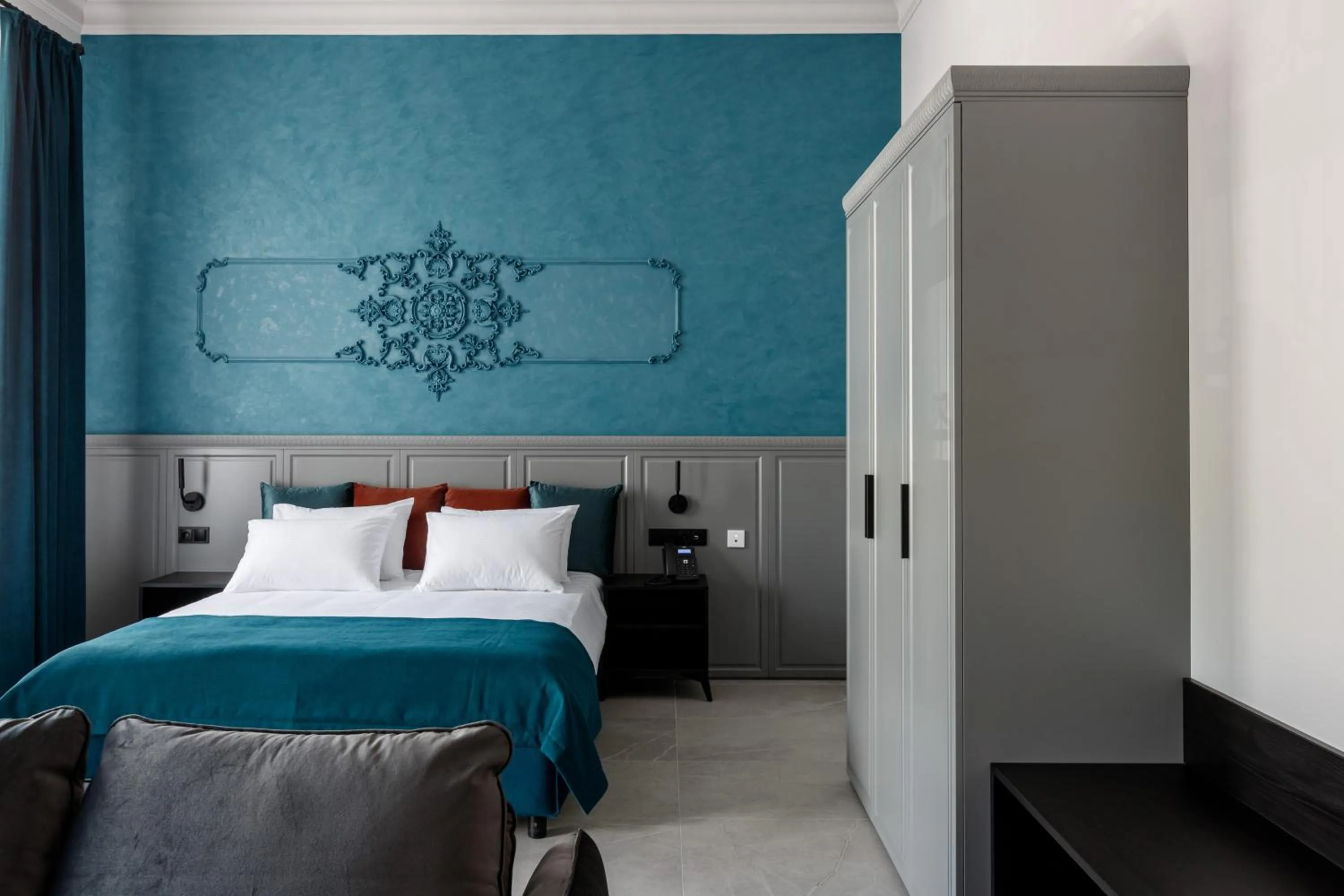 Photo of the whole room, Bed in Richmond Hotel