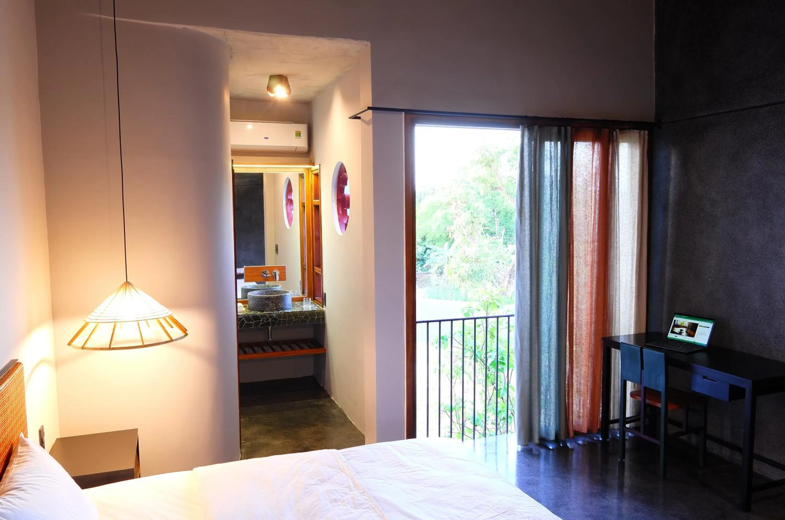 Bedroom, Bed in De Hué