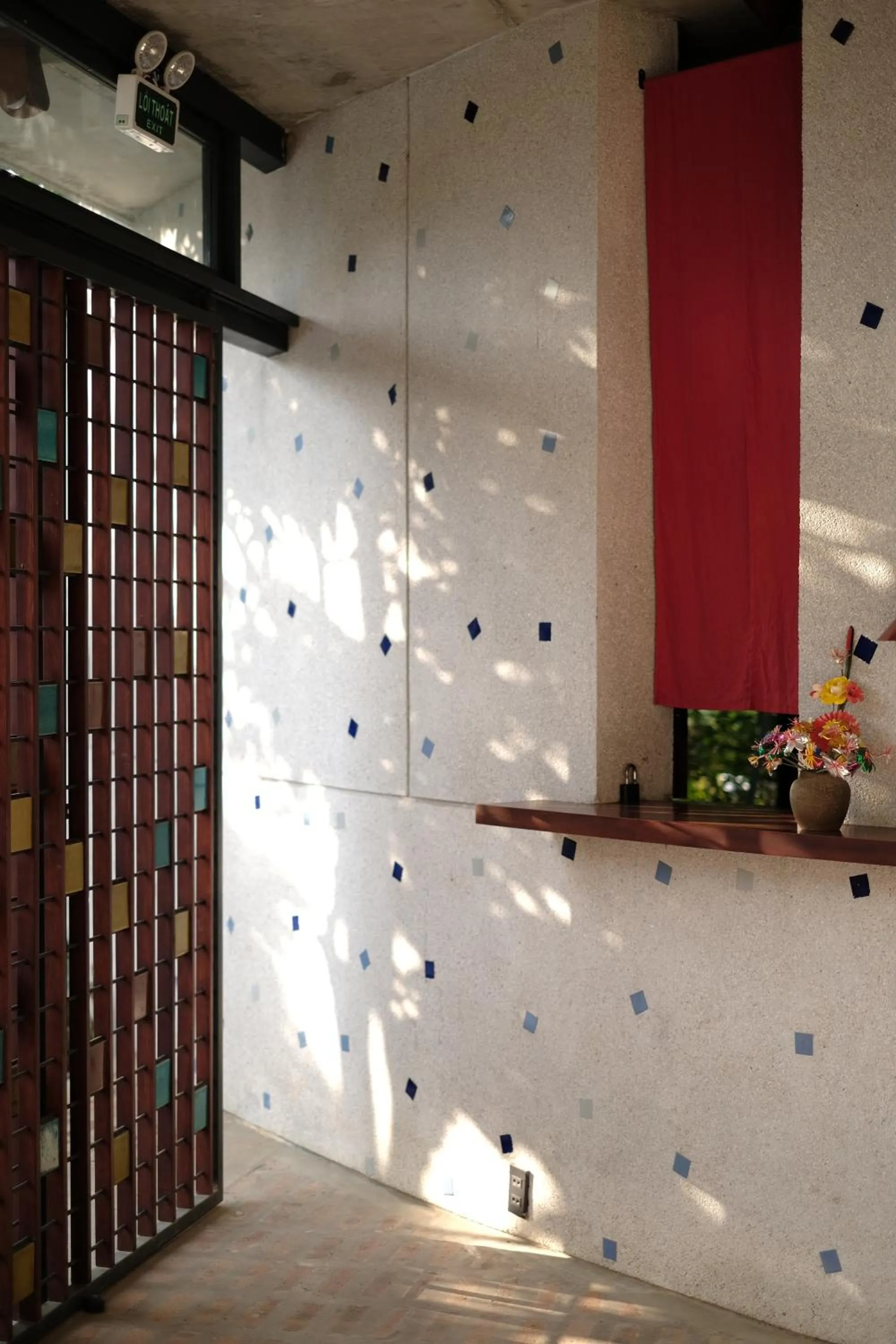 Property building in De Hué