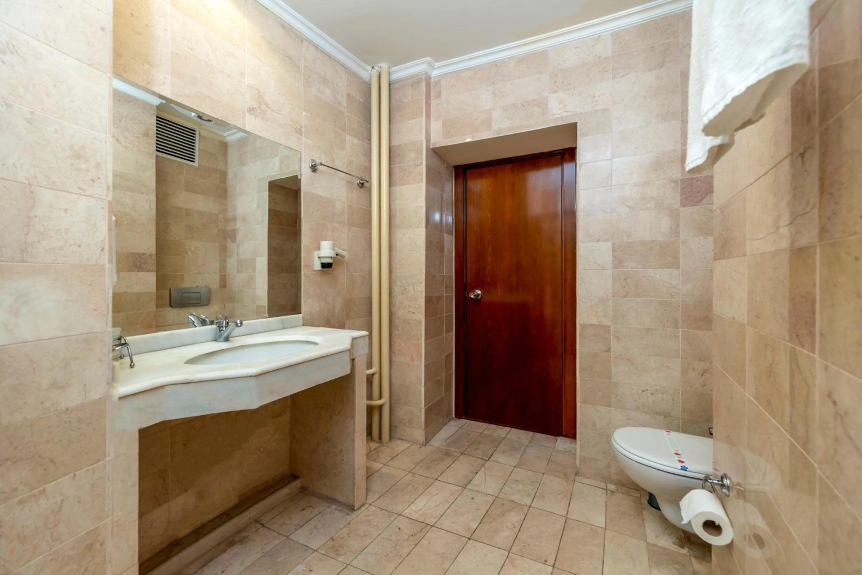 Shower in Nil Hotel İstanbul City Center