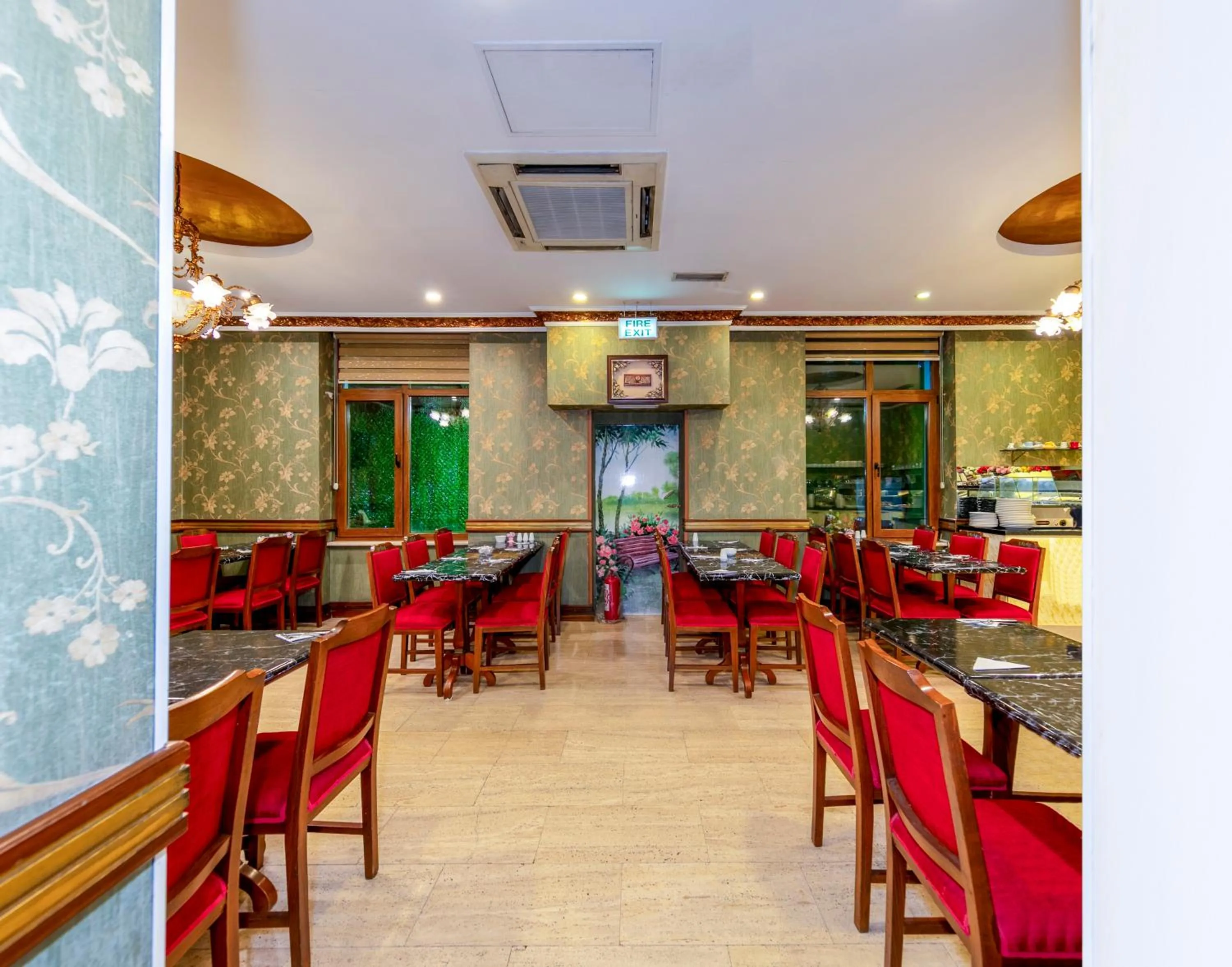 Restaurant/places to eat in Nil Hotel İstanbul City Center