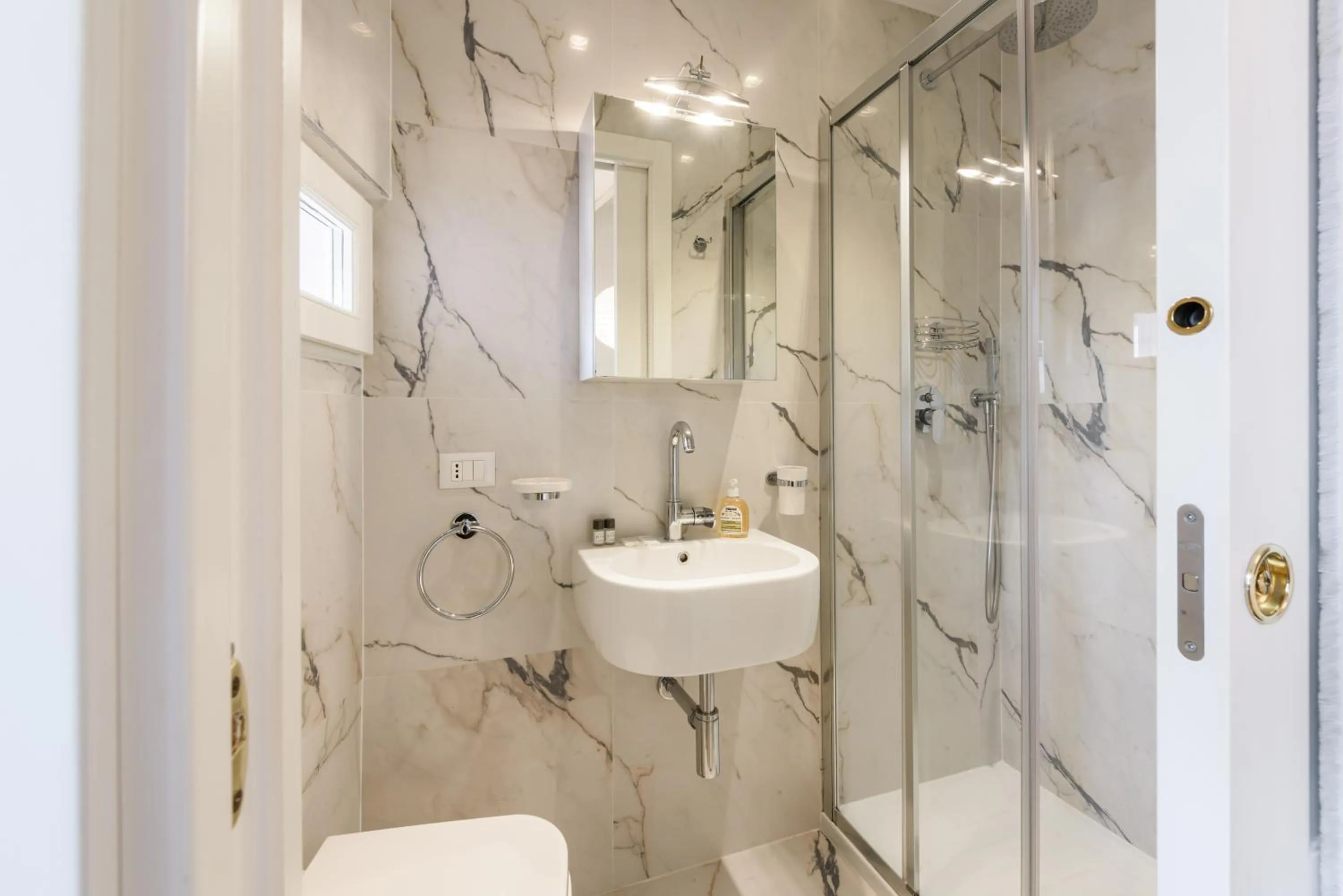 Shower in Santa Croce Top by Mmega