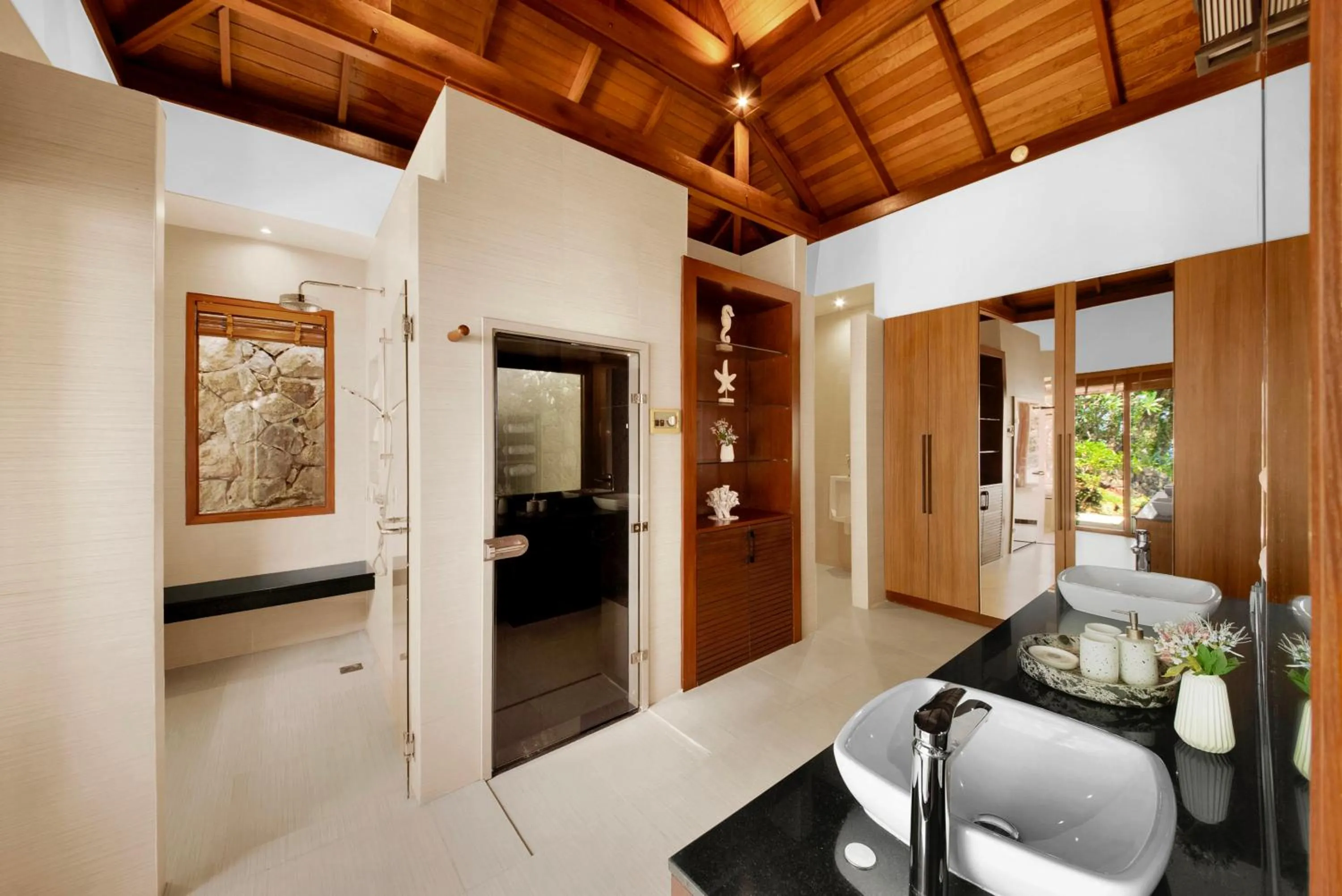 Bathroom in Villa Varya