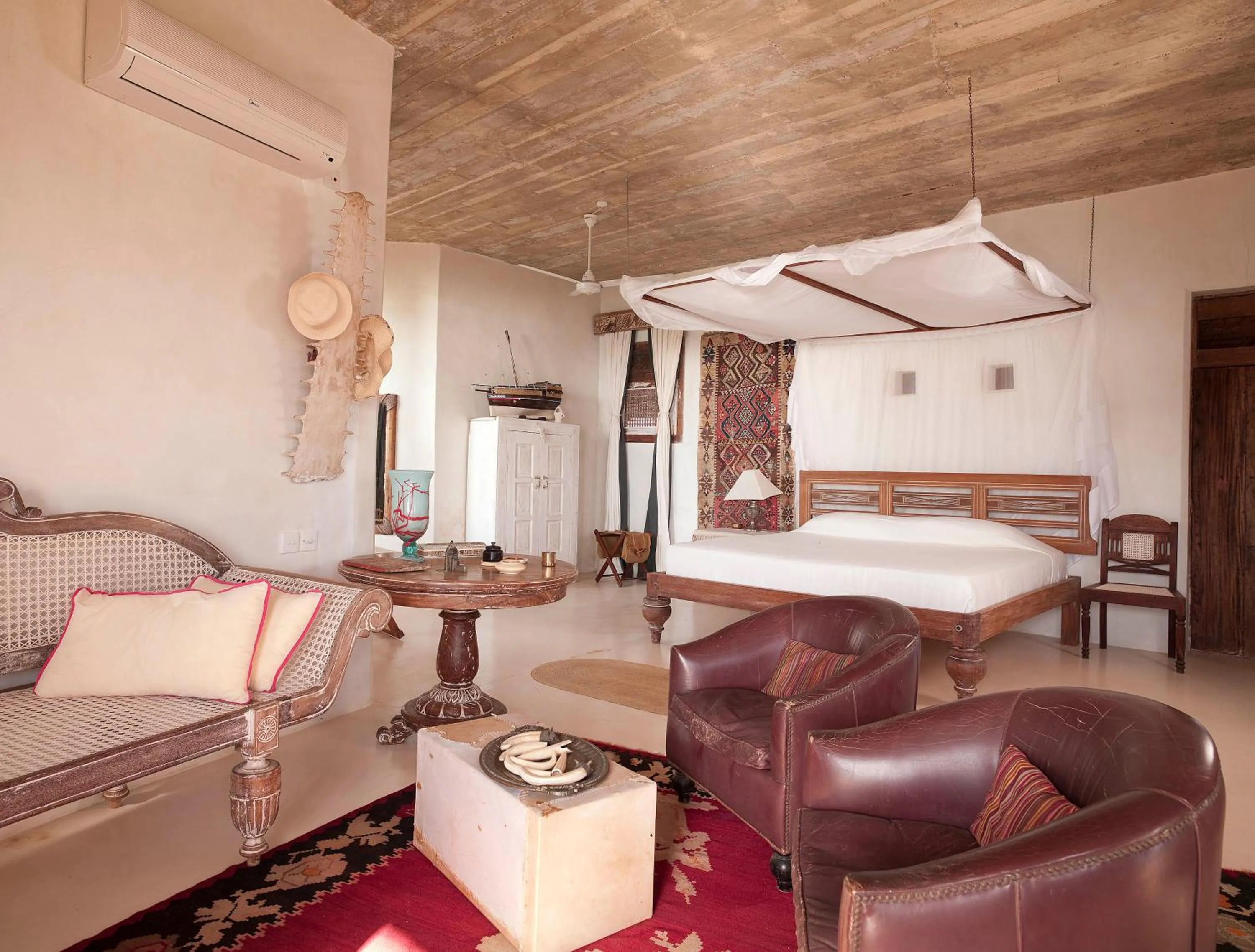 Decorative detail, Bed in The Majlis Resort