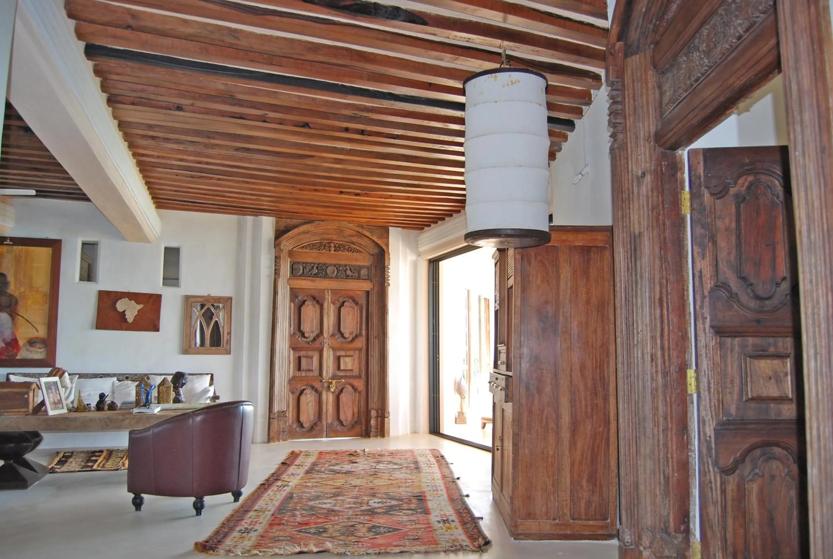 Living room in The Majlis Resort