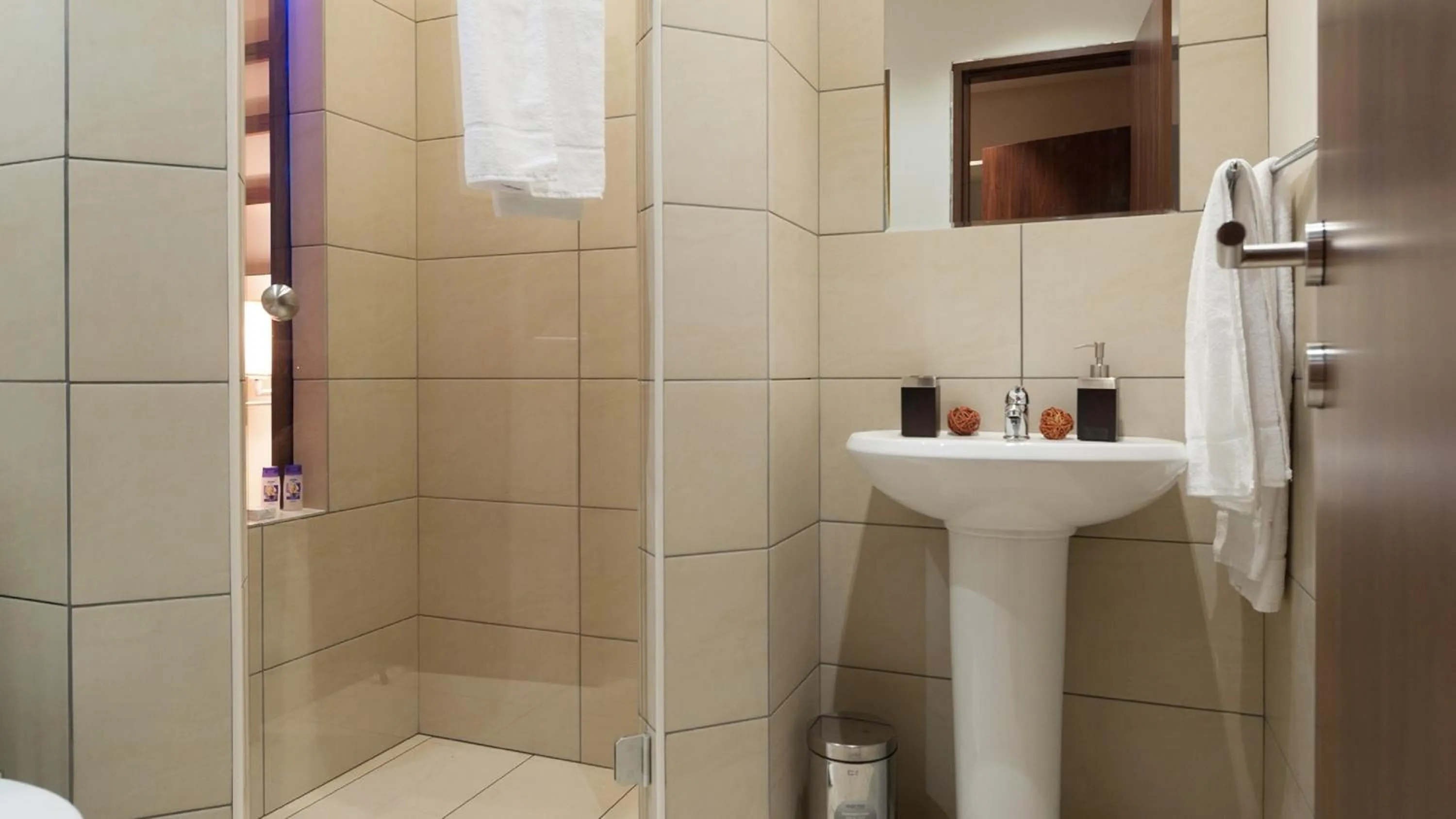 Bathroom in Hotel Nordhausen