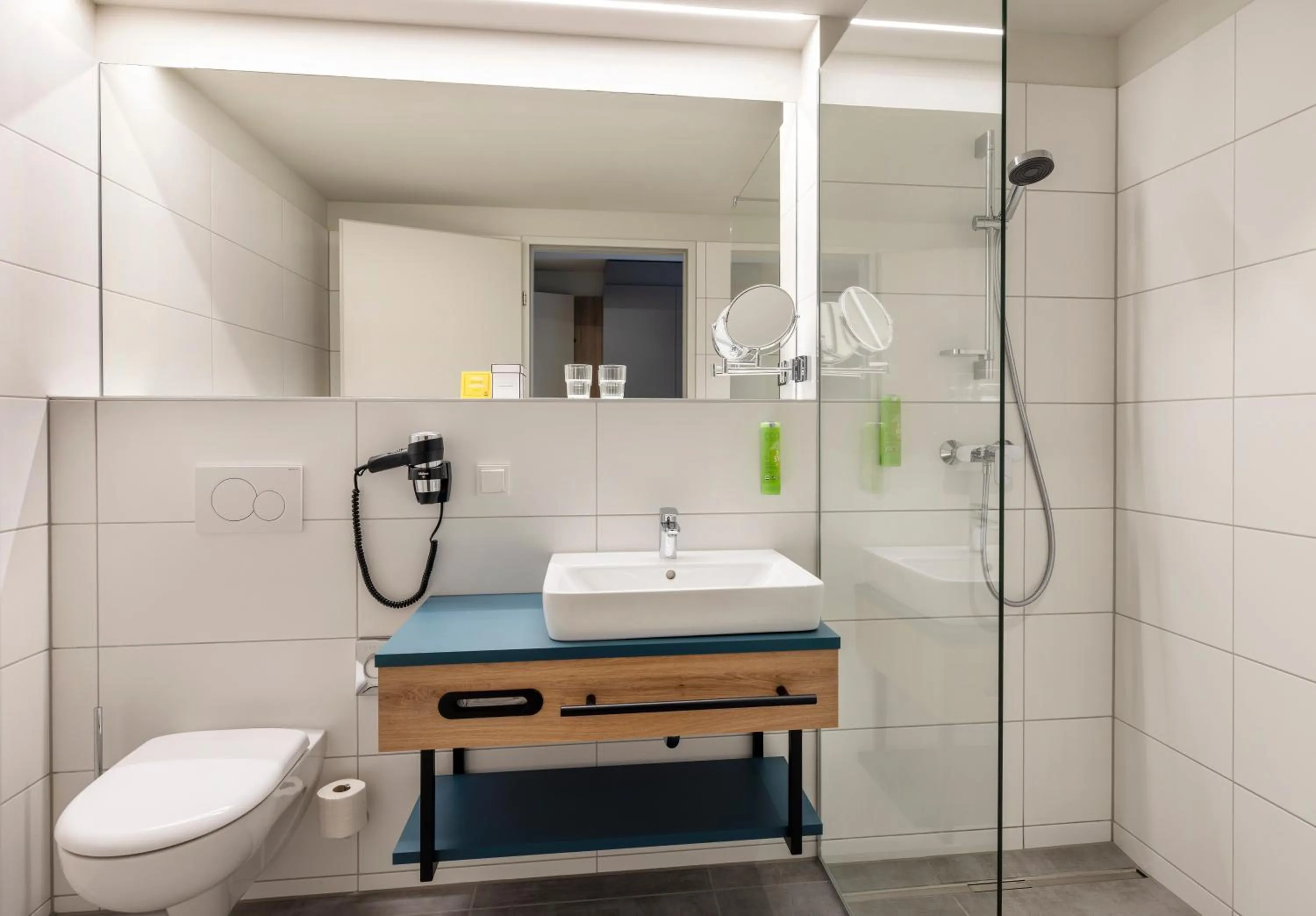 Bathroom in JUFA Hotel Bad Radkersburg - inkl 4h Thermeneintritt in Parktherme