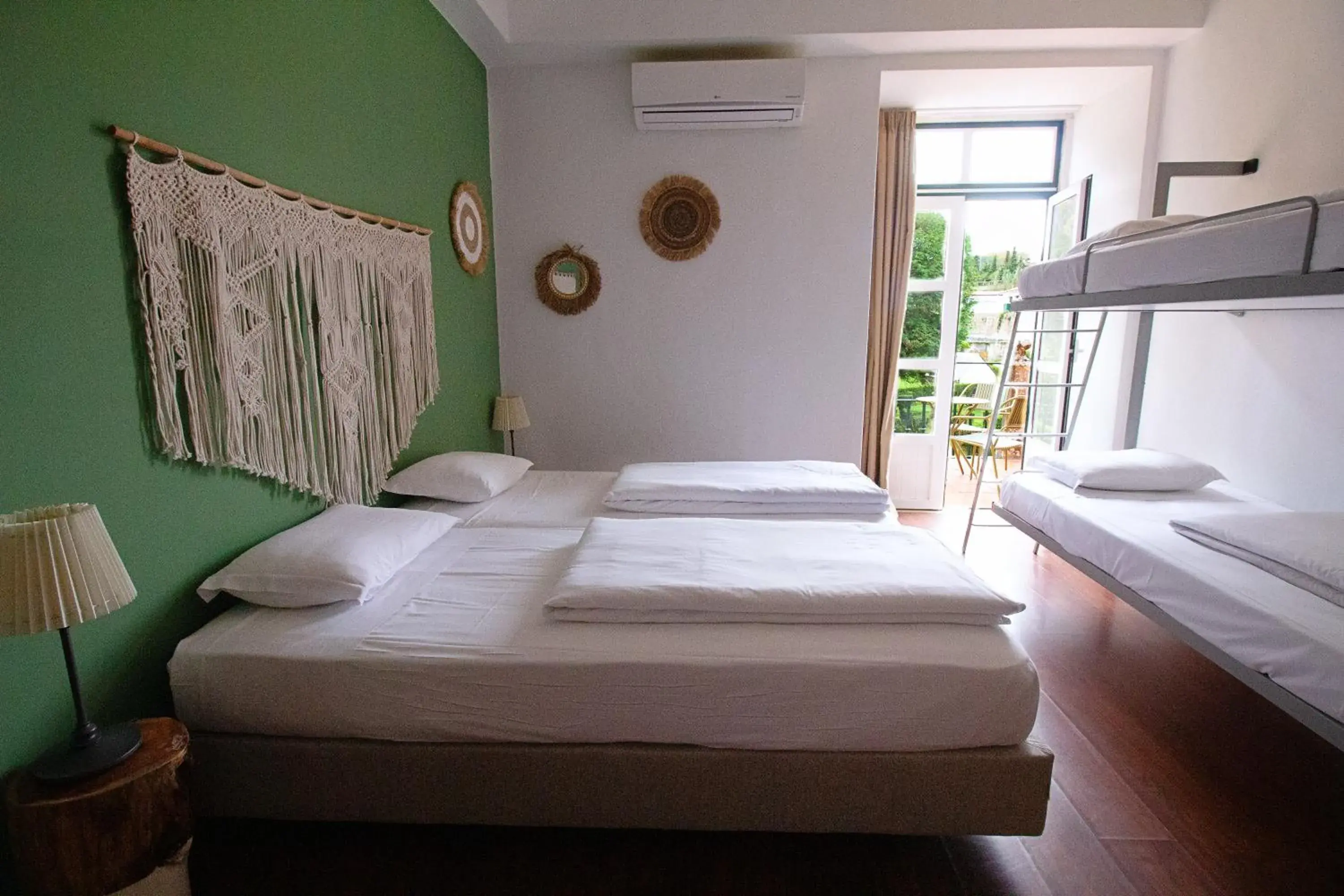 Family Room with Balcony in WOT Sarrazola Soul Family Room with Balcony in WOT Sarrazola Soul