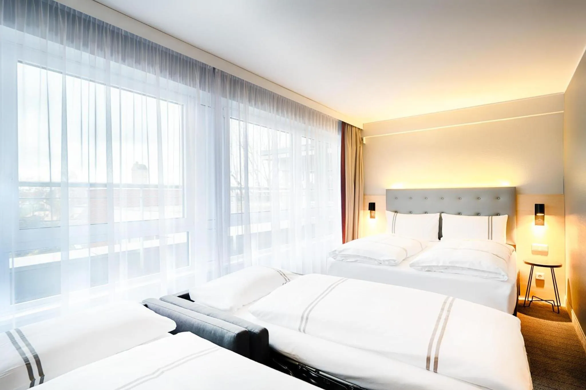 Bedroom, Bed in Premier Inn Berlin Airport