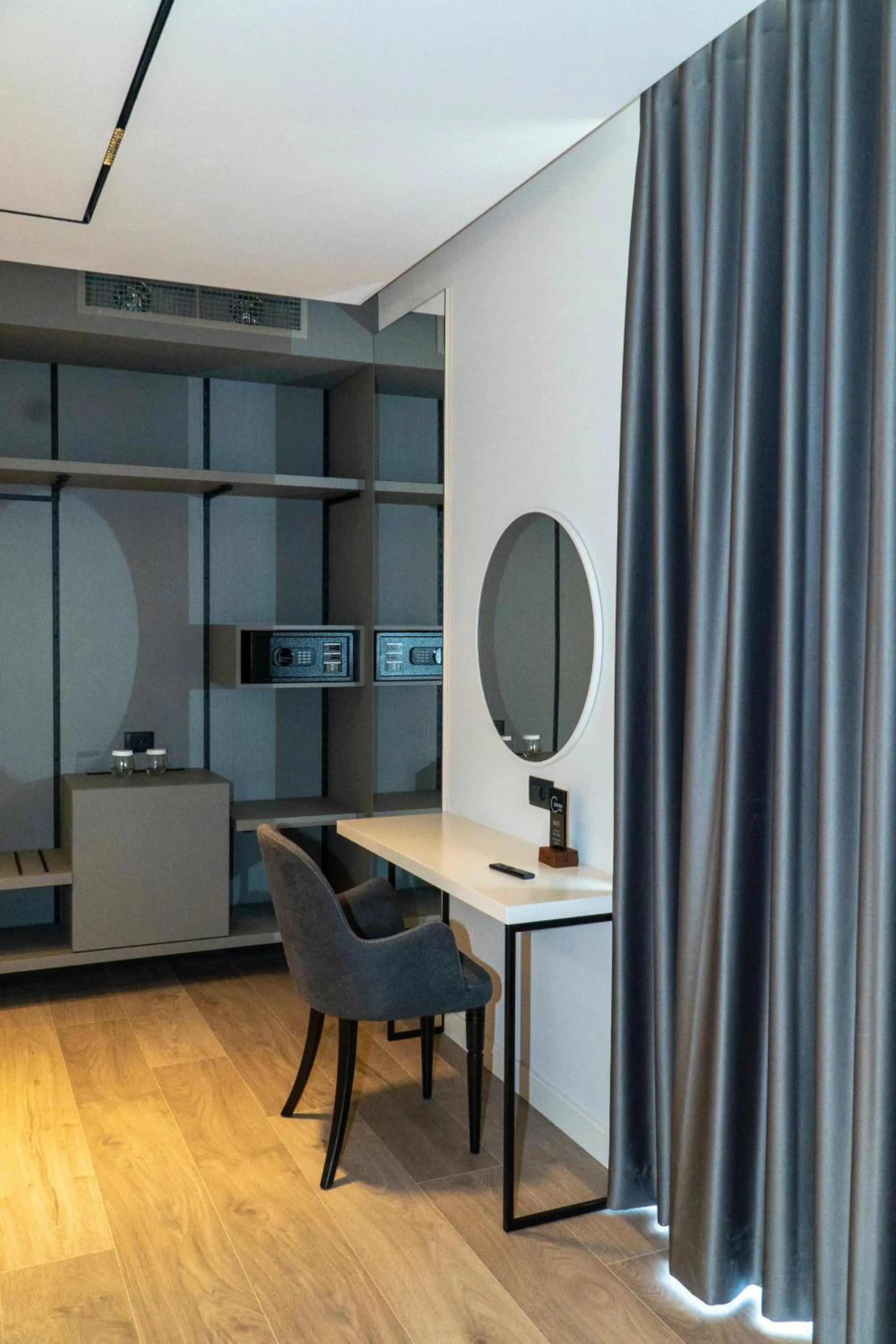 wardrobe in Center Hotel