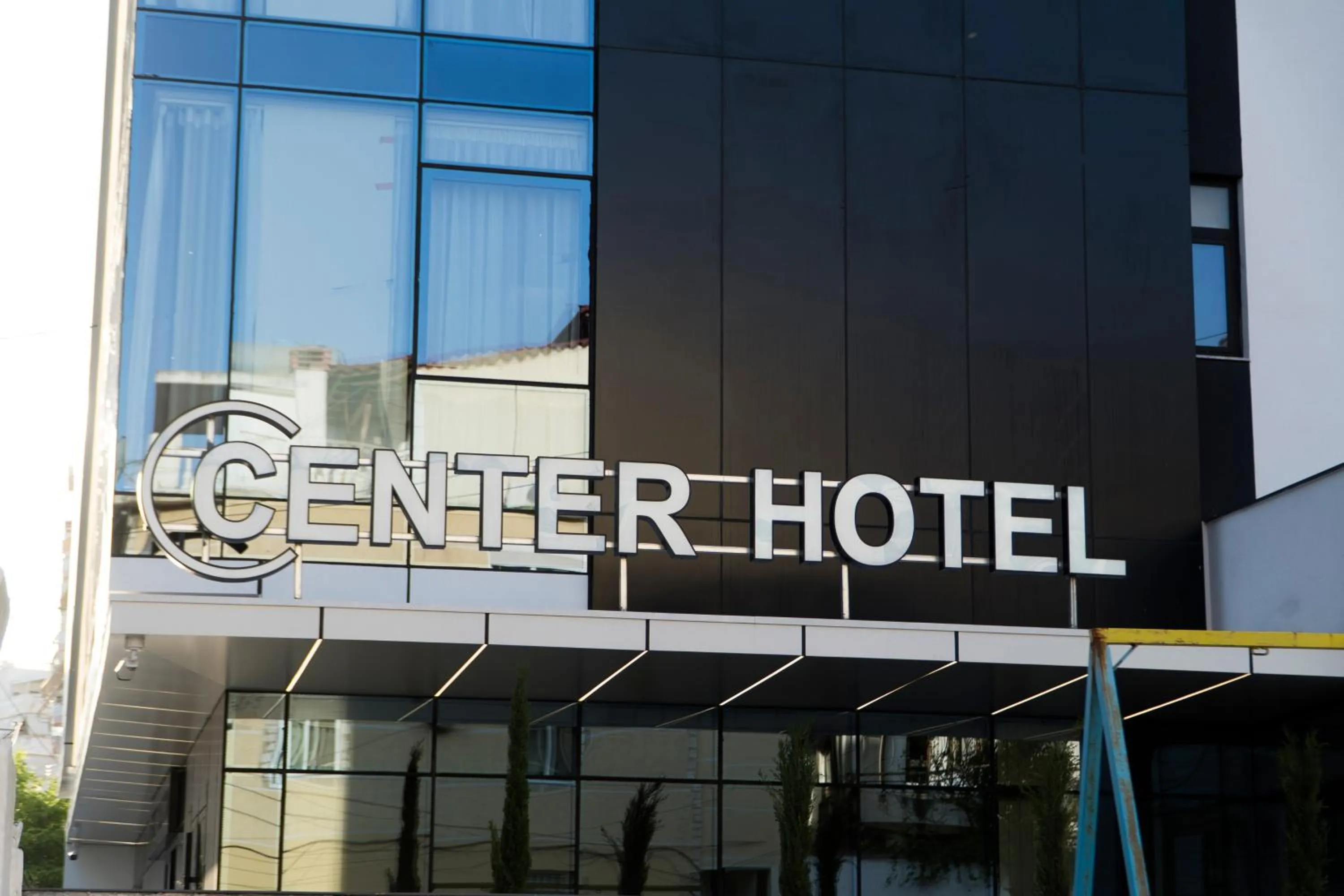 Logo/Certificate/Sign in Center Hotel