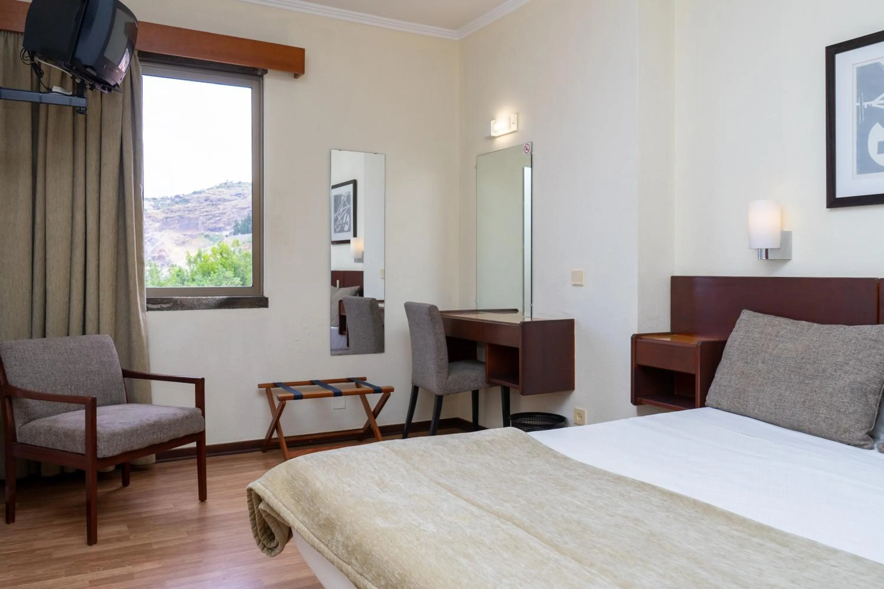 Bed in Flag Hotel Madeira - Ribeira Brava
