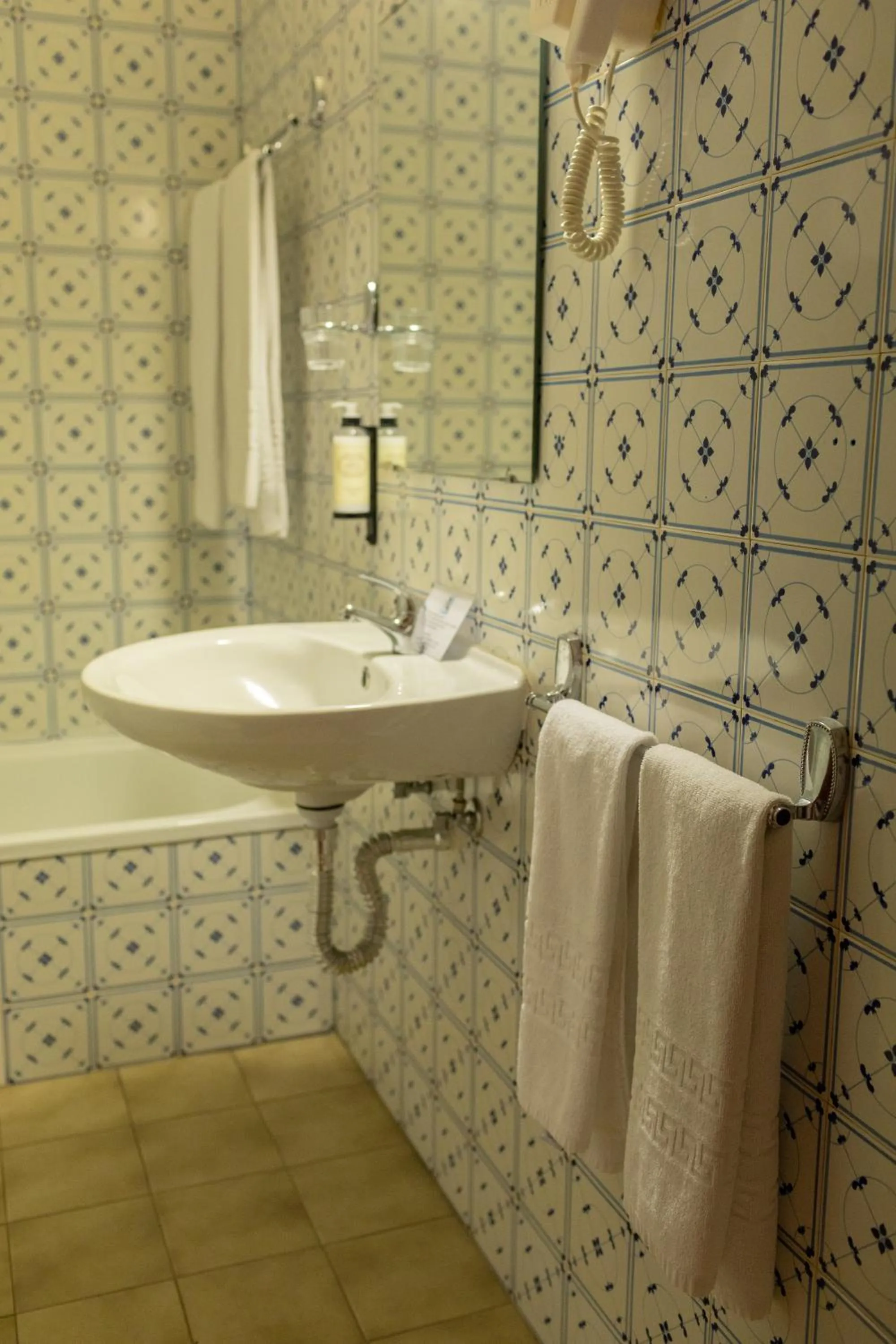 Bathroom in Flag Hotel Madeira - Ribeira Brava