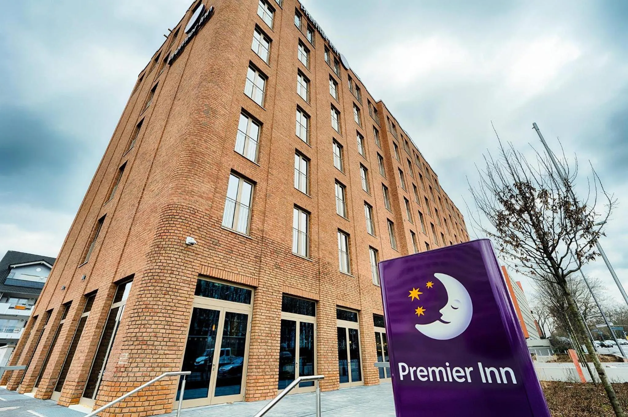 Property building in Premier Inn Wiesbaden City Centre