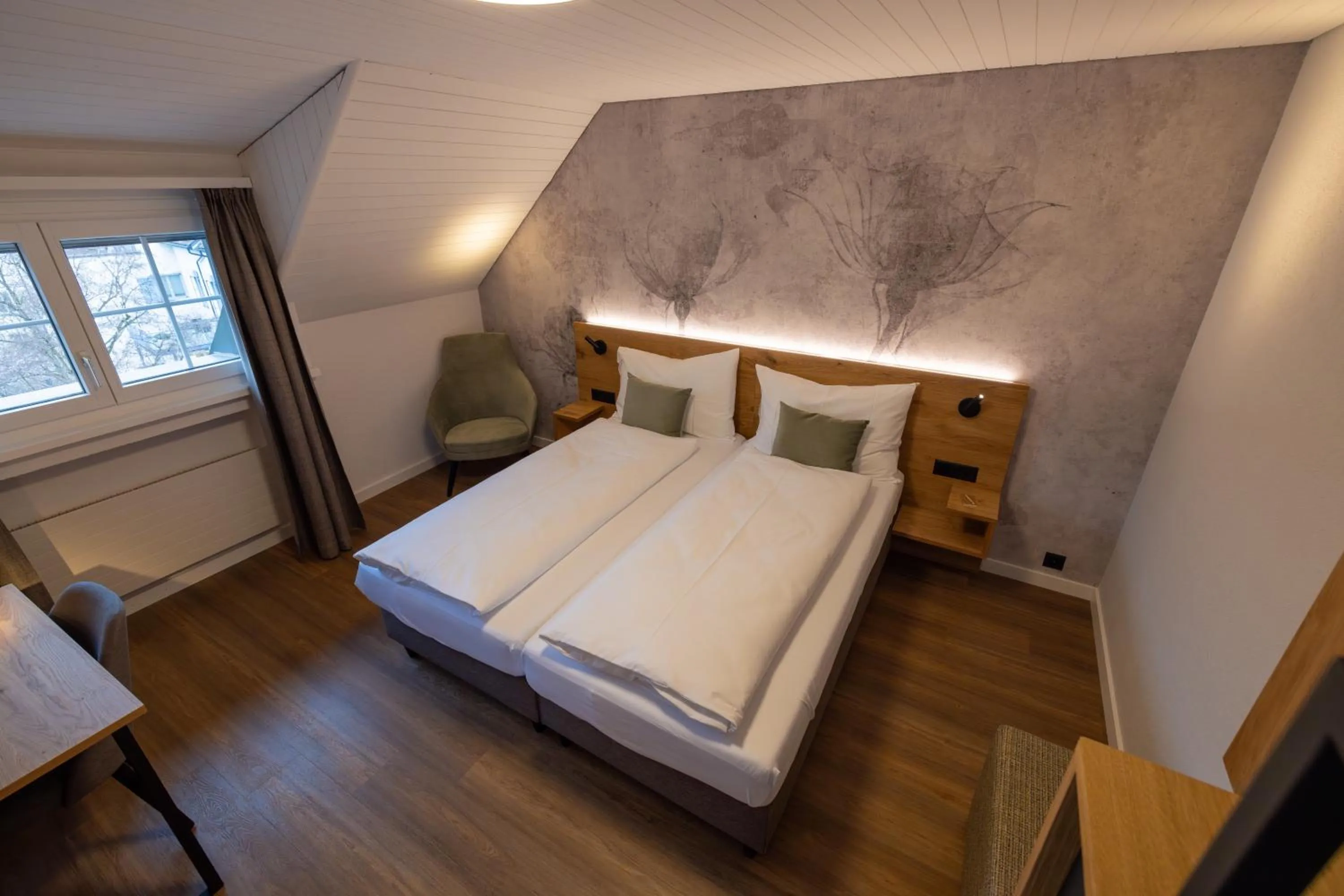 Bedroom, Bed in Hotel Adler