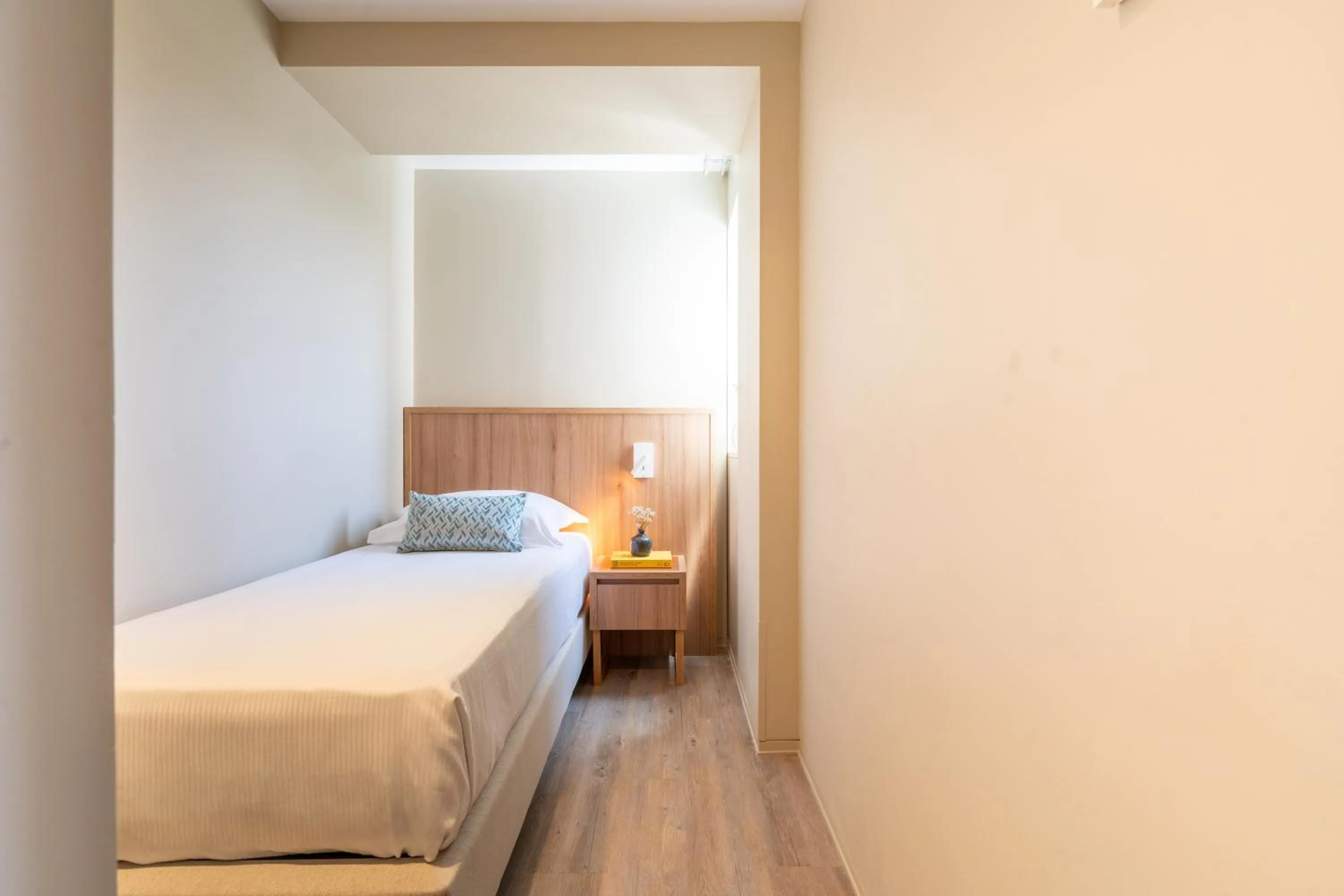 Bedroom, Bed in Aqualuz Troia Mar by The Editory