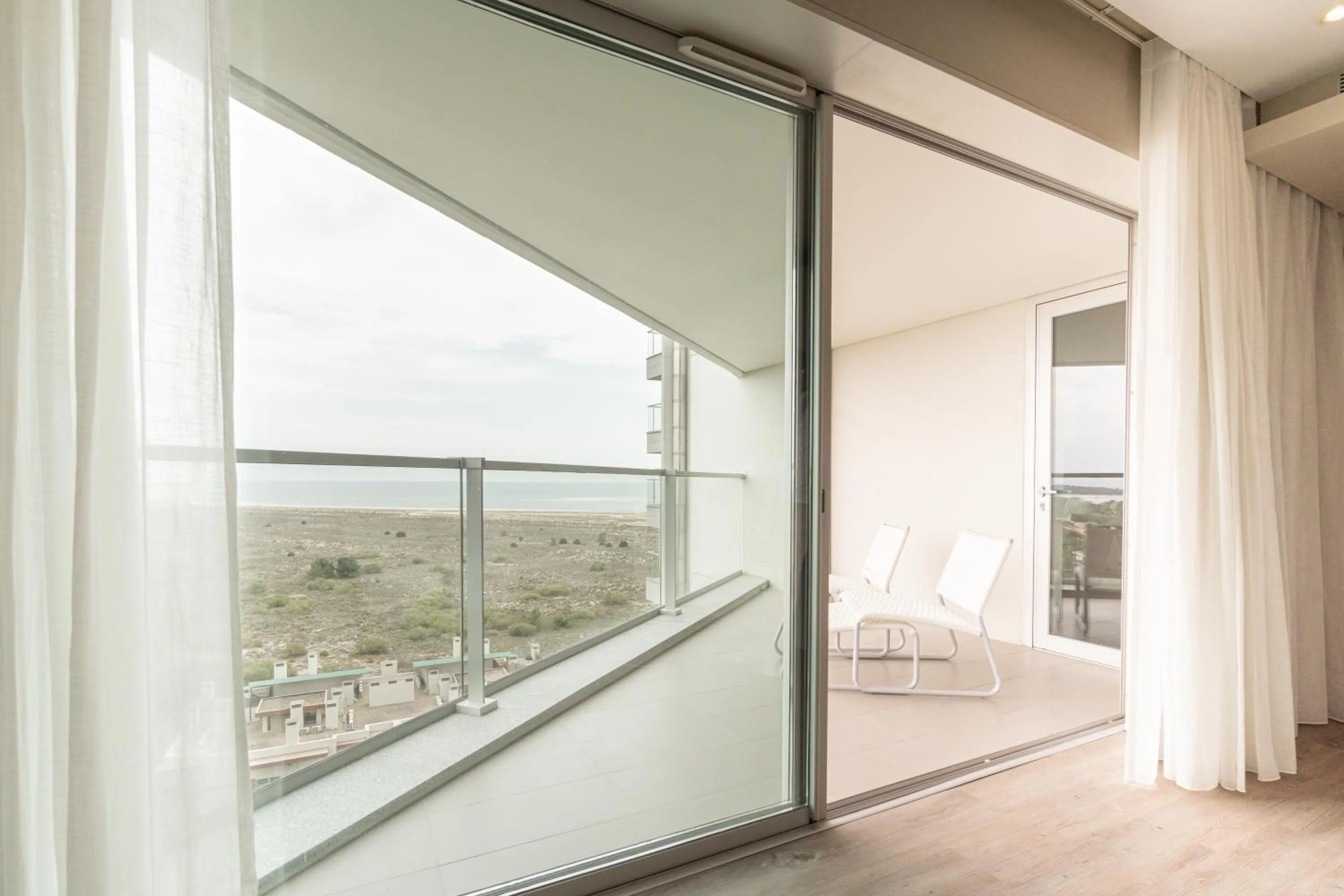 Balcony/Terrace, Bed in Aqualuz Troia Mar by The Editory