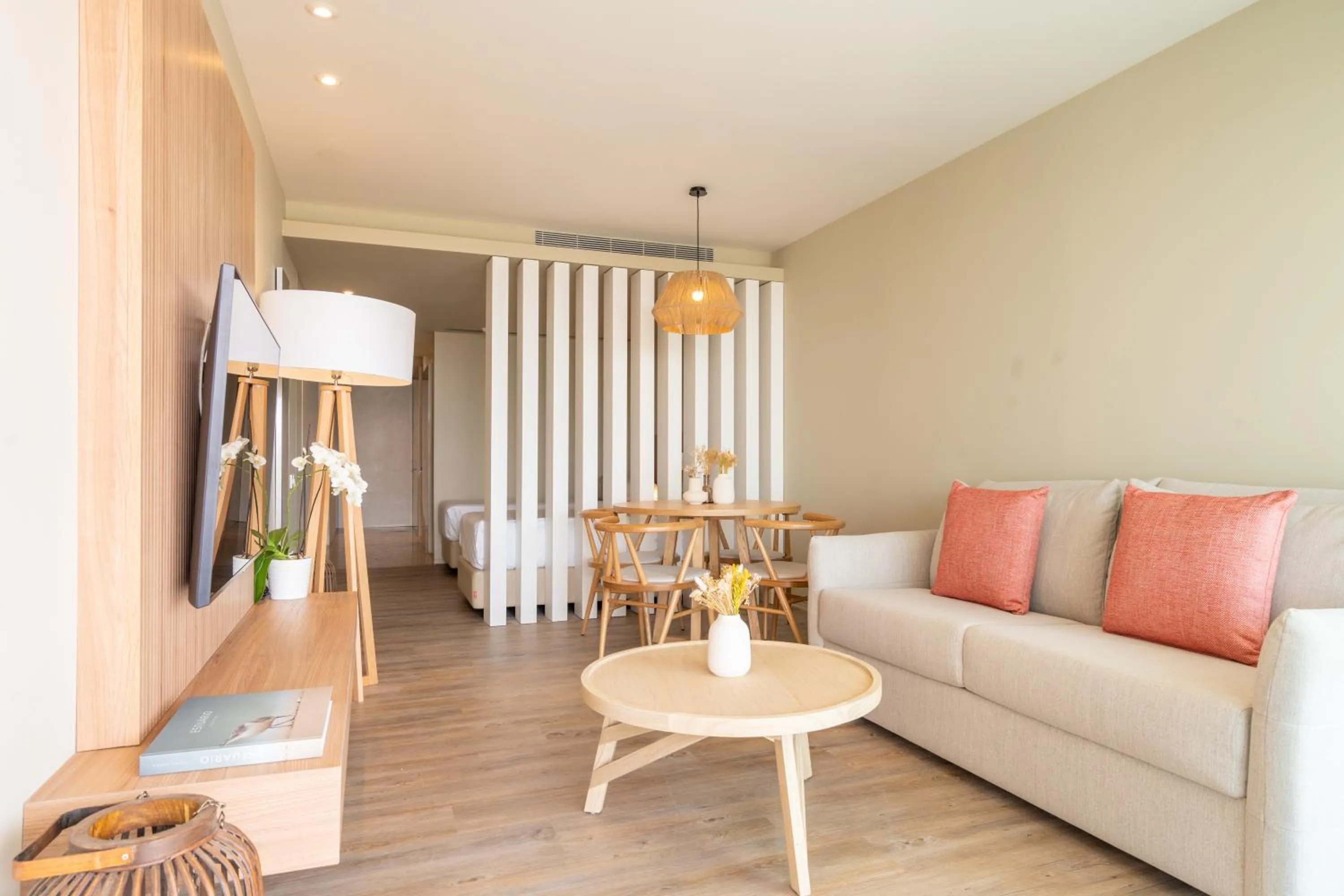 Living room in Aqualuz Troia Mar by The Editory