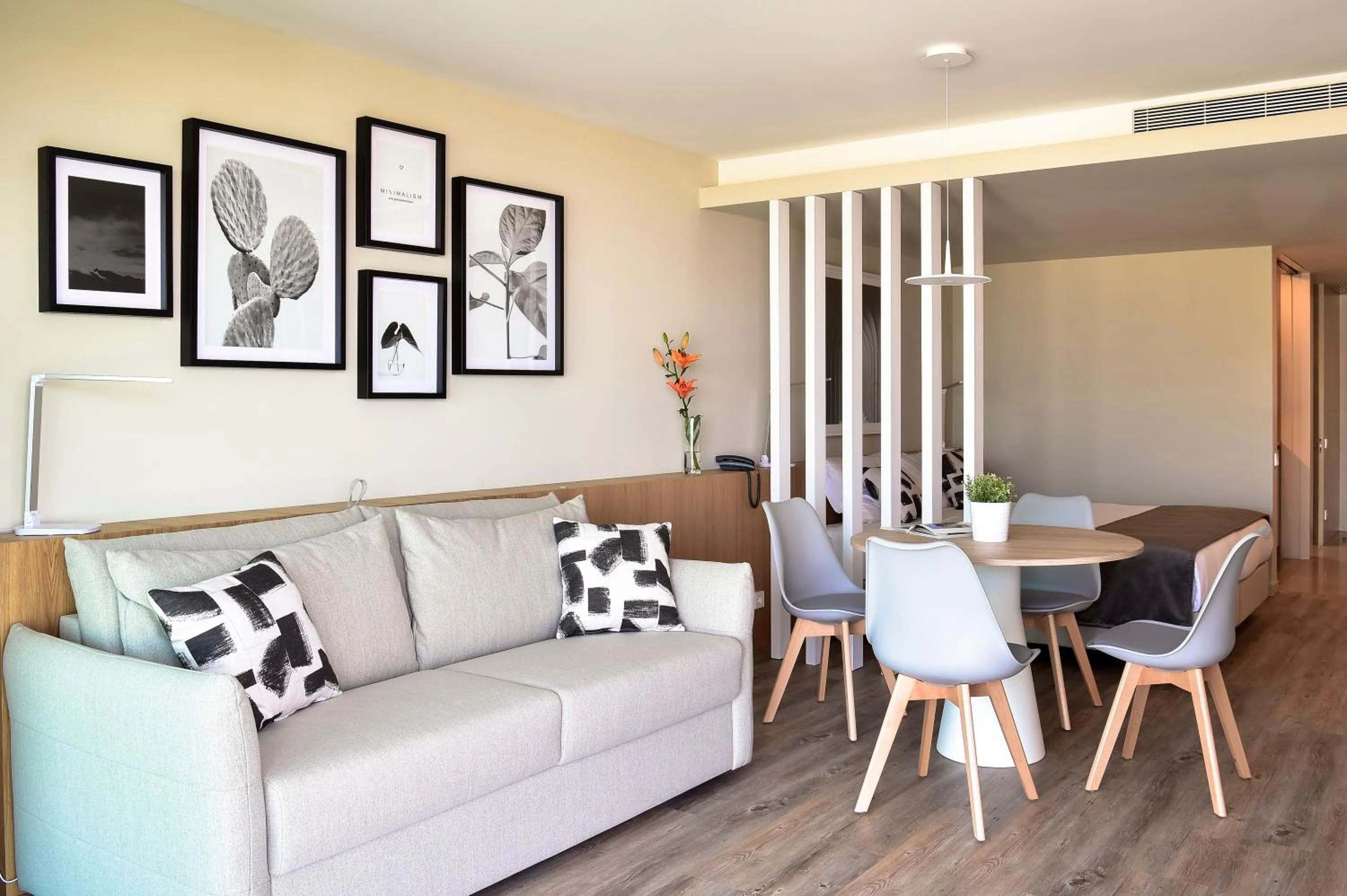 Living room in Aqualuz Troia Mar by The Editory