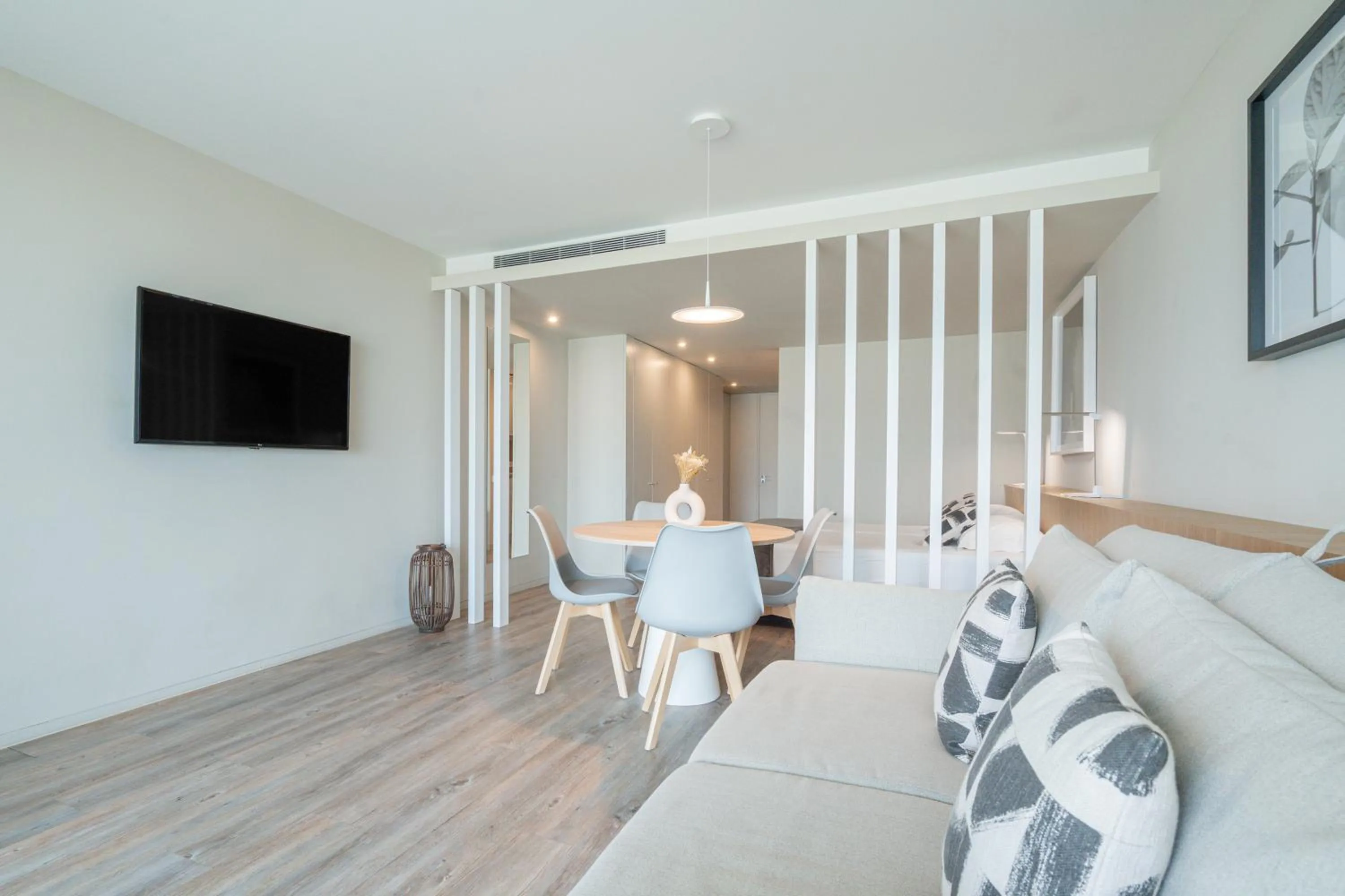 Living room in Aqualuz Troia Mar by The Editory