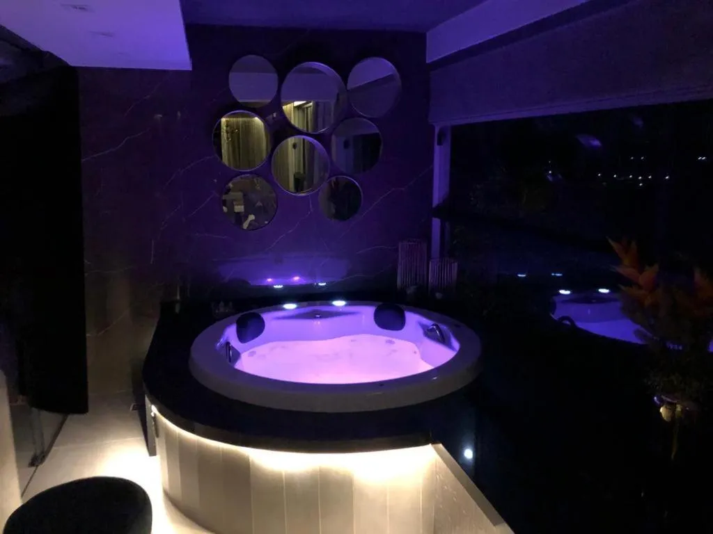 Hot Tub in Mirante Pousada Boutique