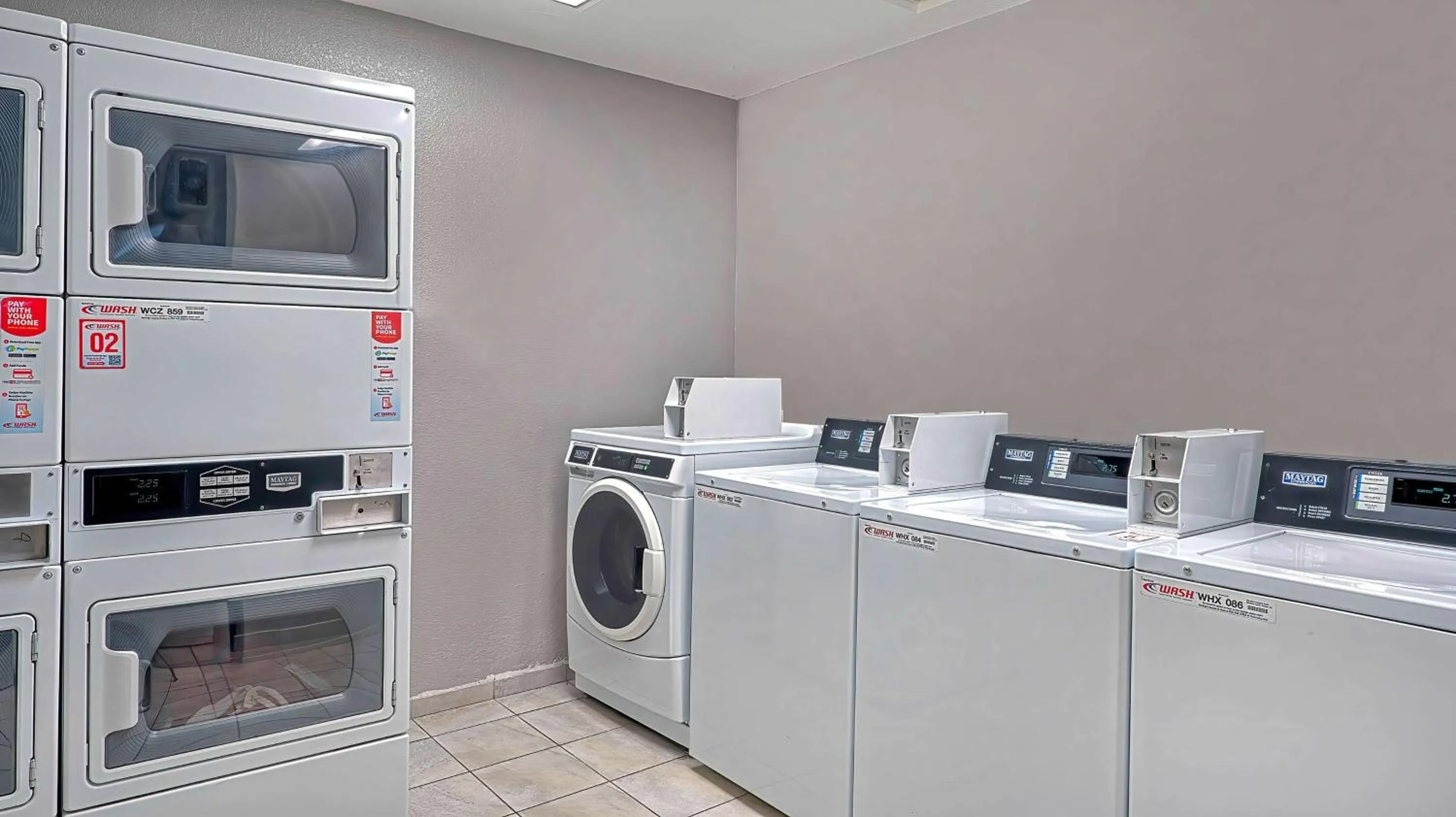 Property building in Suites Los Angeles CA Los Angeles LAX