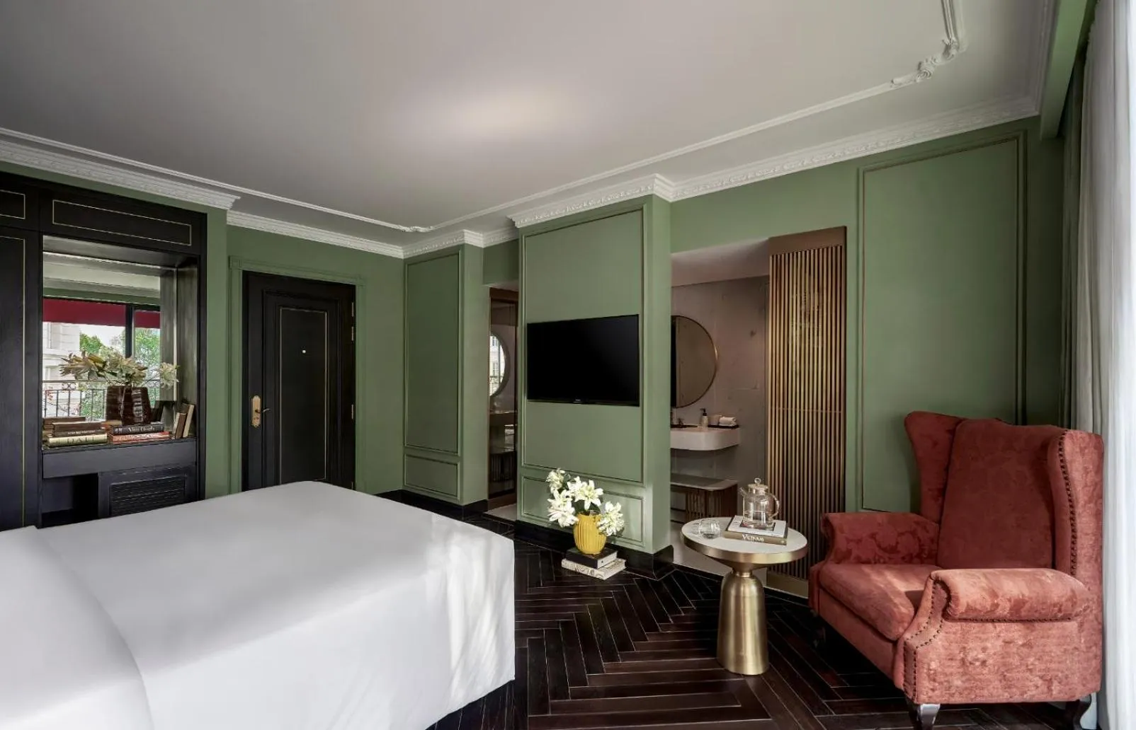 Bed in Signature by M Village Hai Bà Trưng