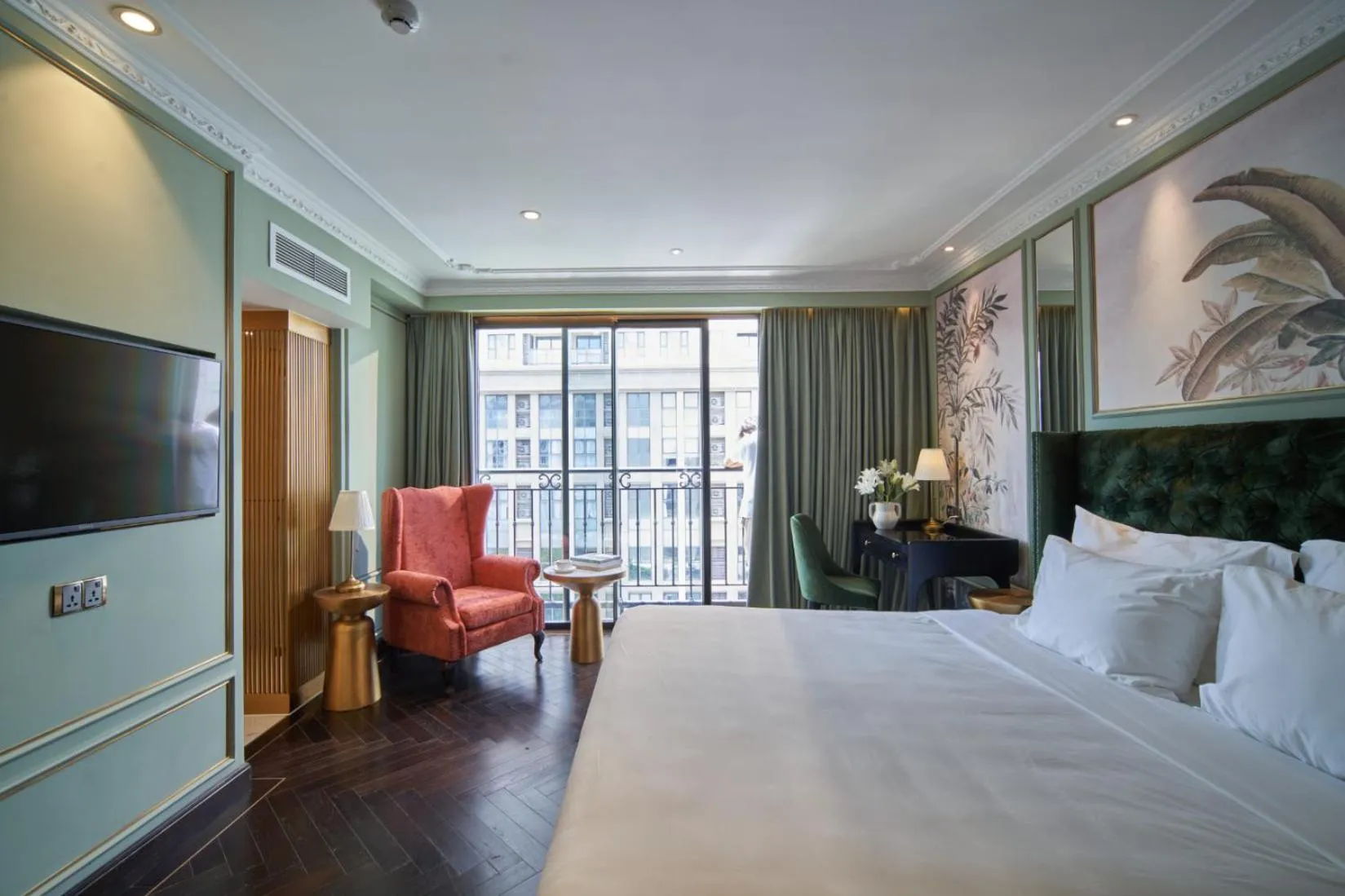 Bed in Signature by M Village Hai Bà Trưng