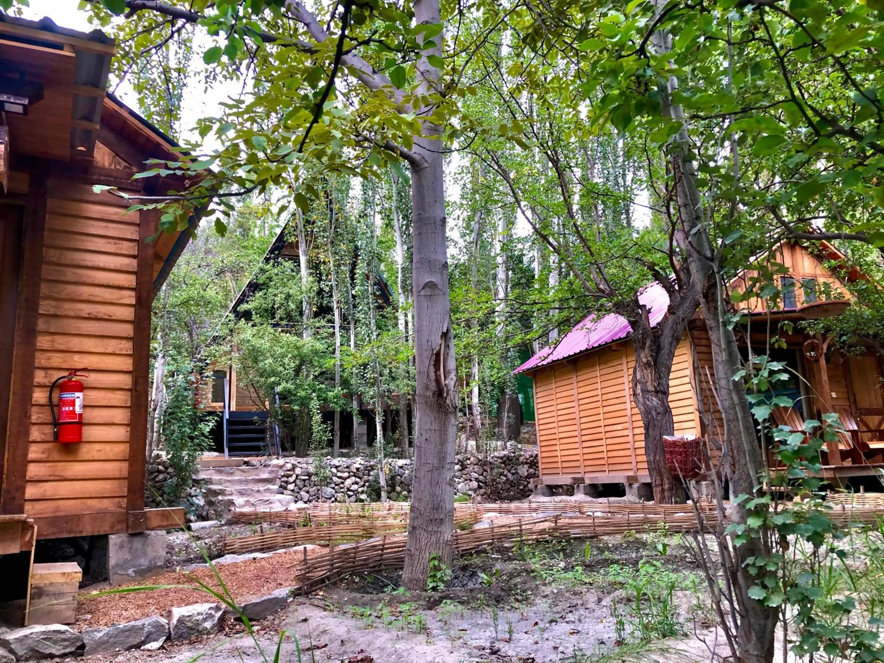 Property building in The 2 Magpies, Hunza