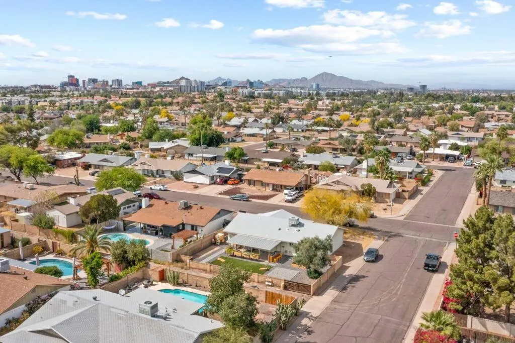 El Descanso in Meyer Park - Heated Pool