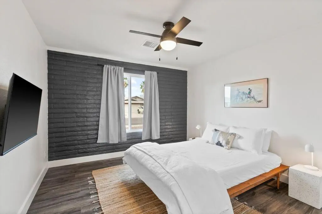 El Descanso in Meyer Park - Heated Pool