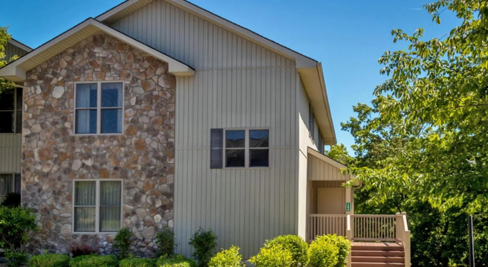 Property building in Massanutten Resort