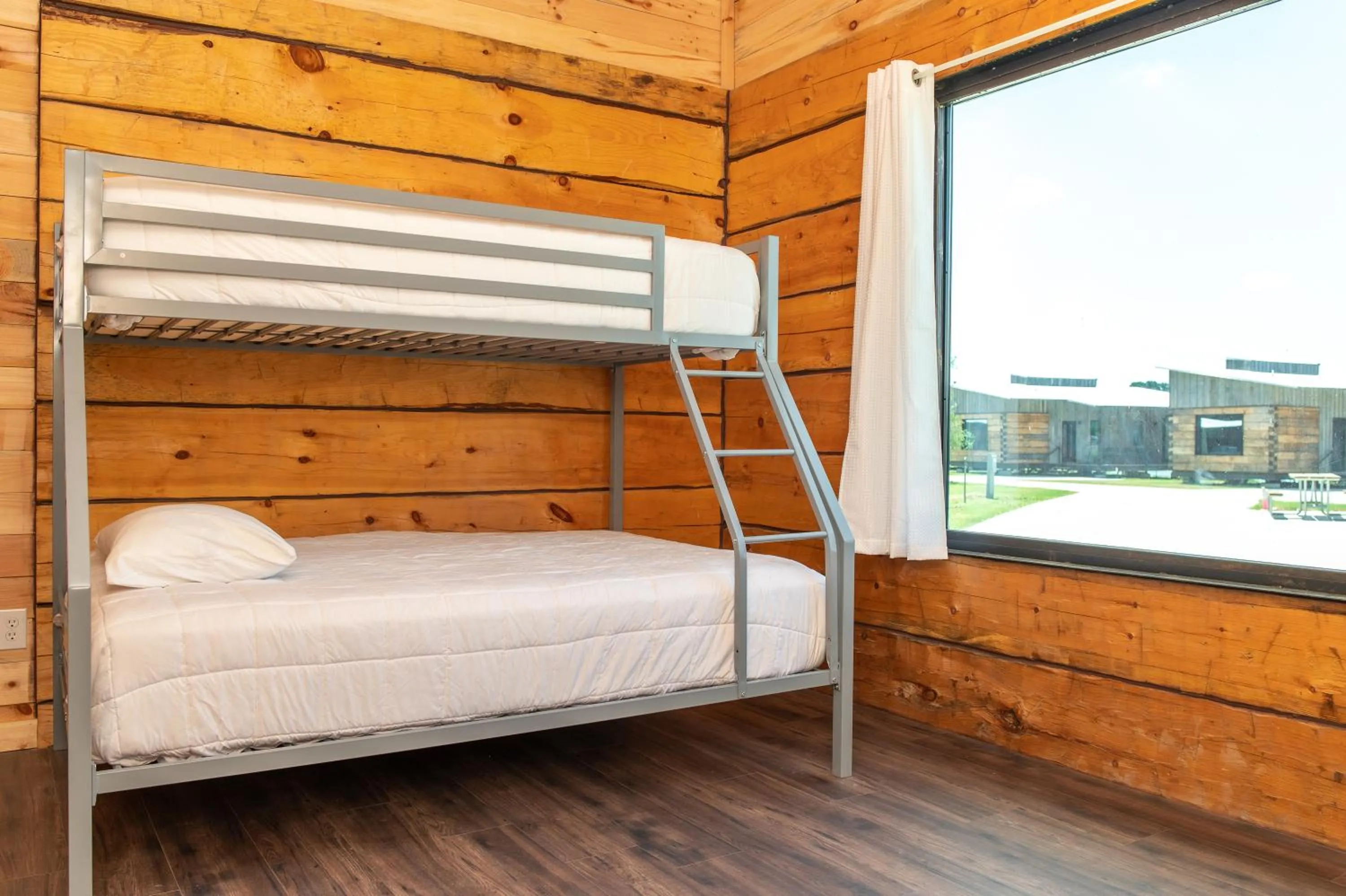 Bedroom, Bed in Camp Fimfo Waco