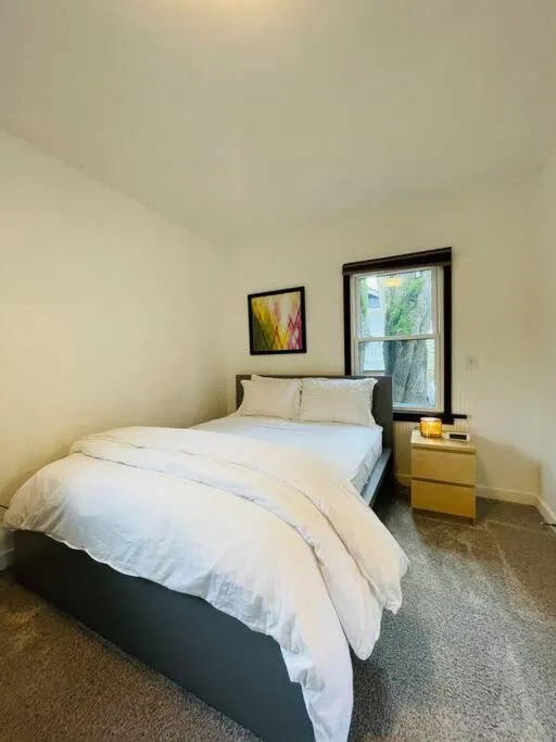 Bed in Phinneywood Cottage - Greenlake - Zoo - Phinney