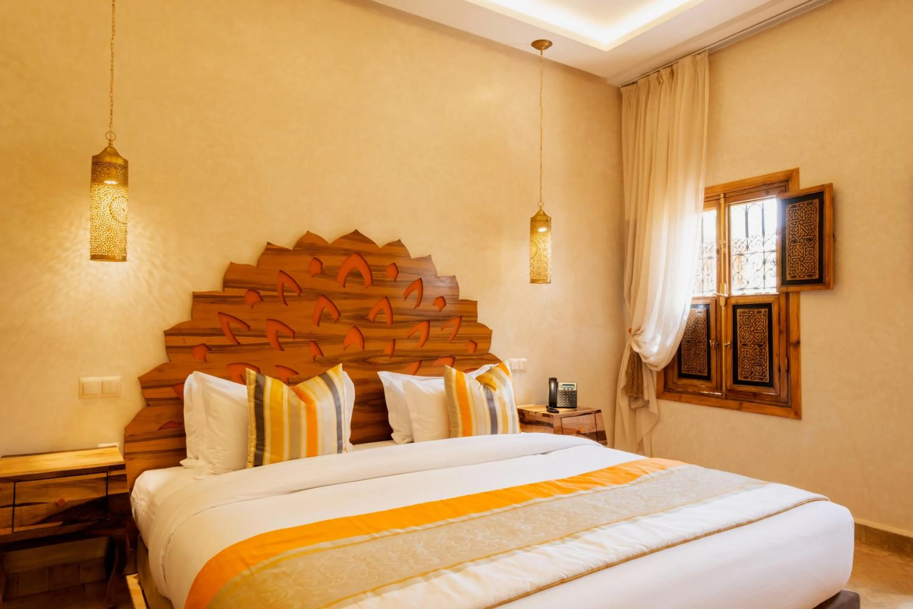 Bed in Le Palais Averroes - Adults Only