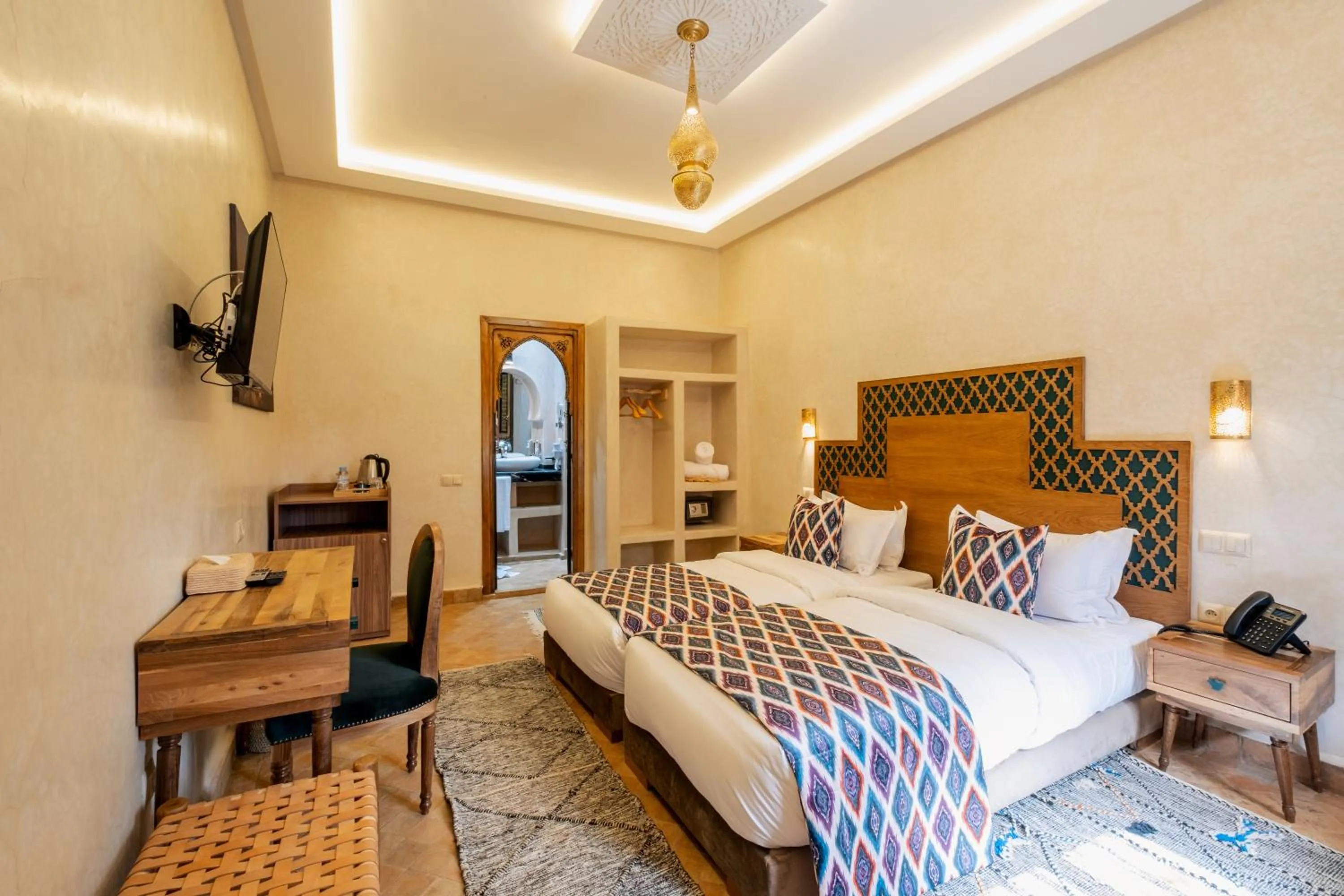 Bed in Le Palais Averroes - Adults Only