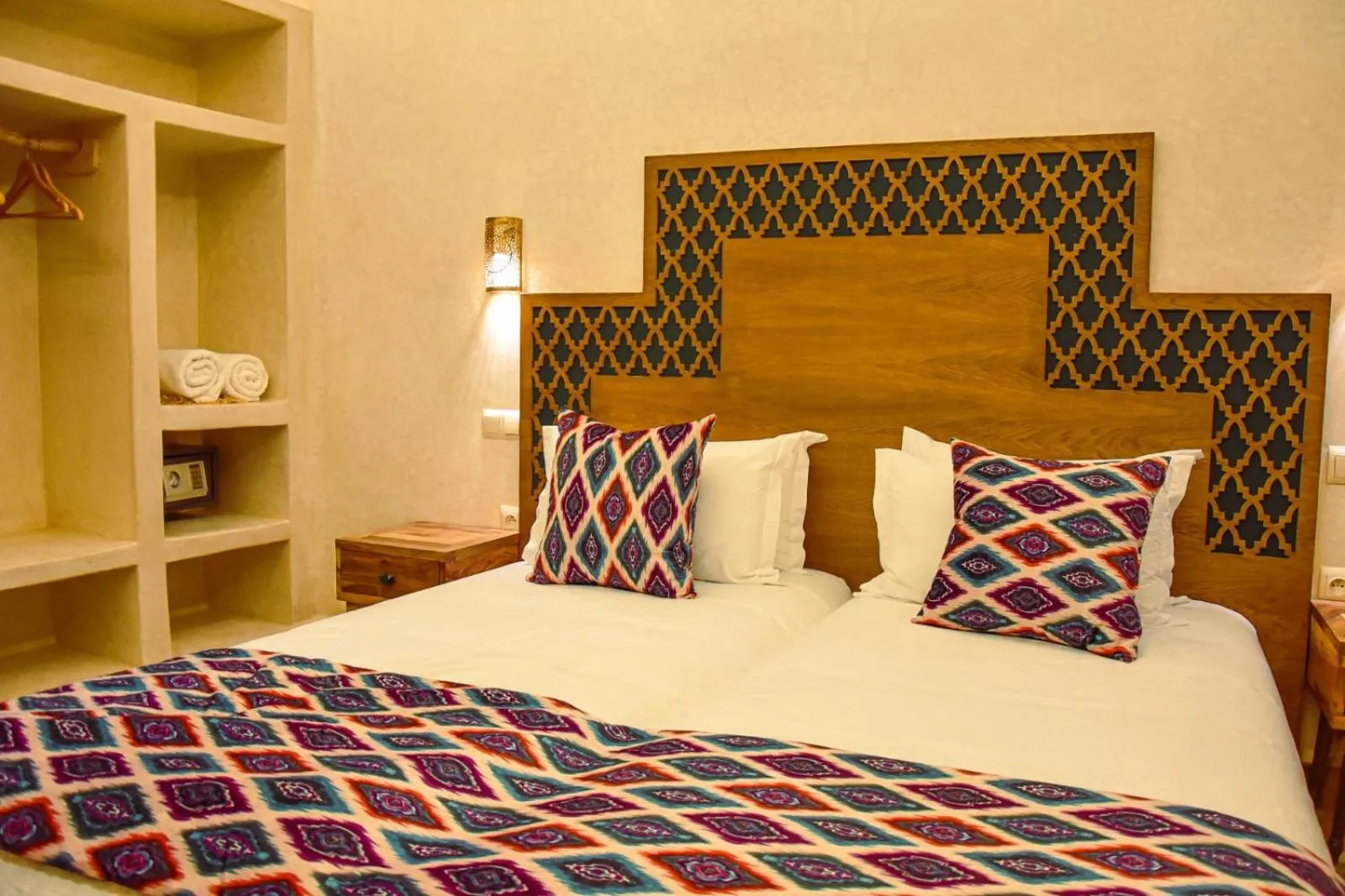 Bed in Le Palais Averroes - Adults Only