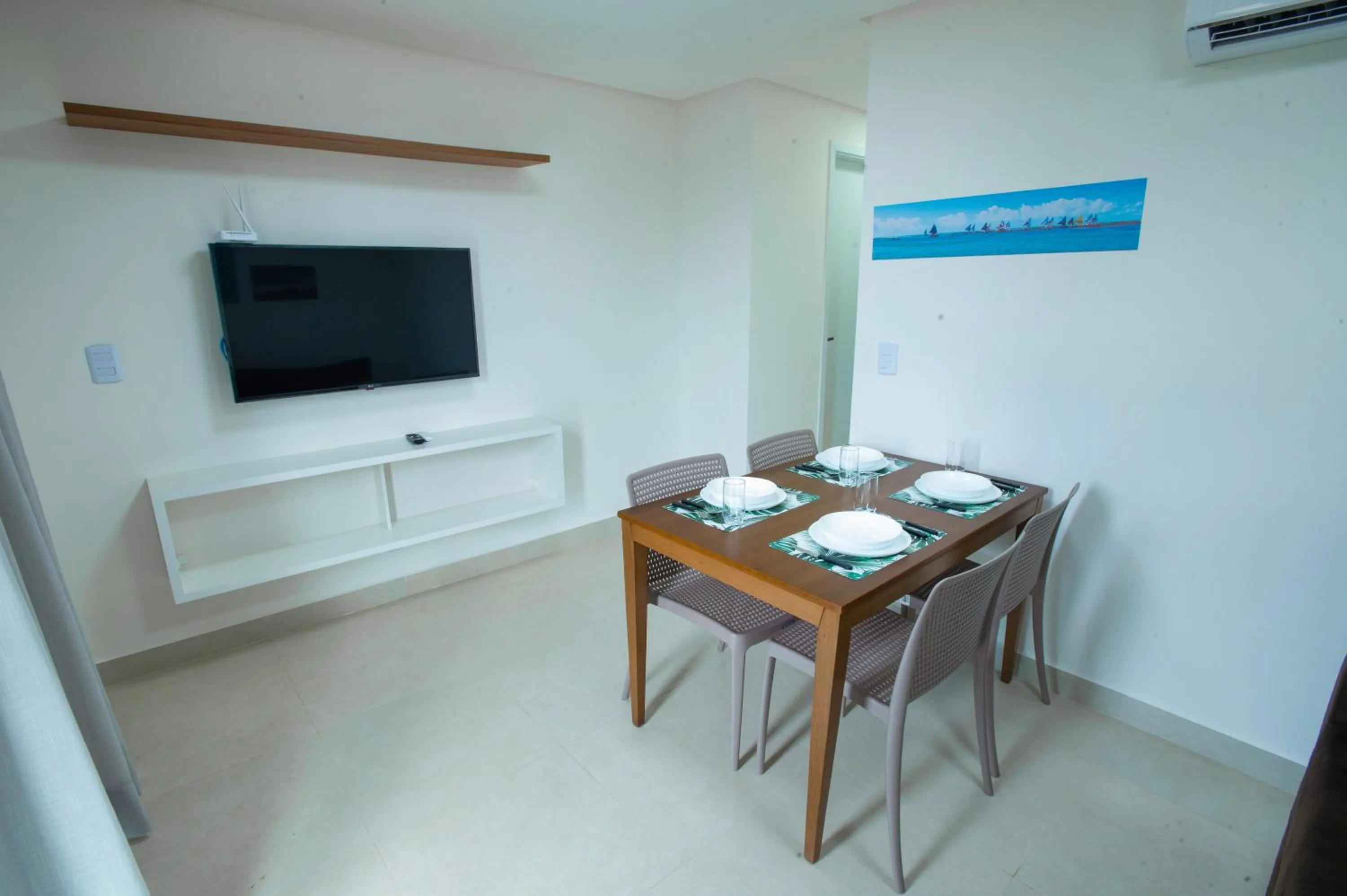 Communal lounge/ TV room in Porto Star Prime By AFT