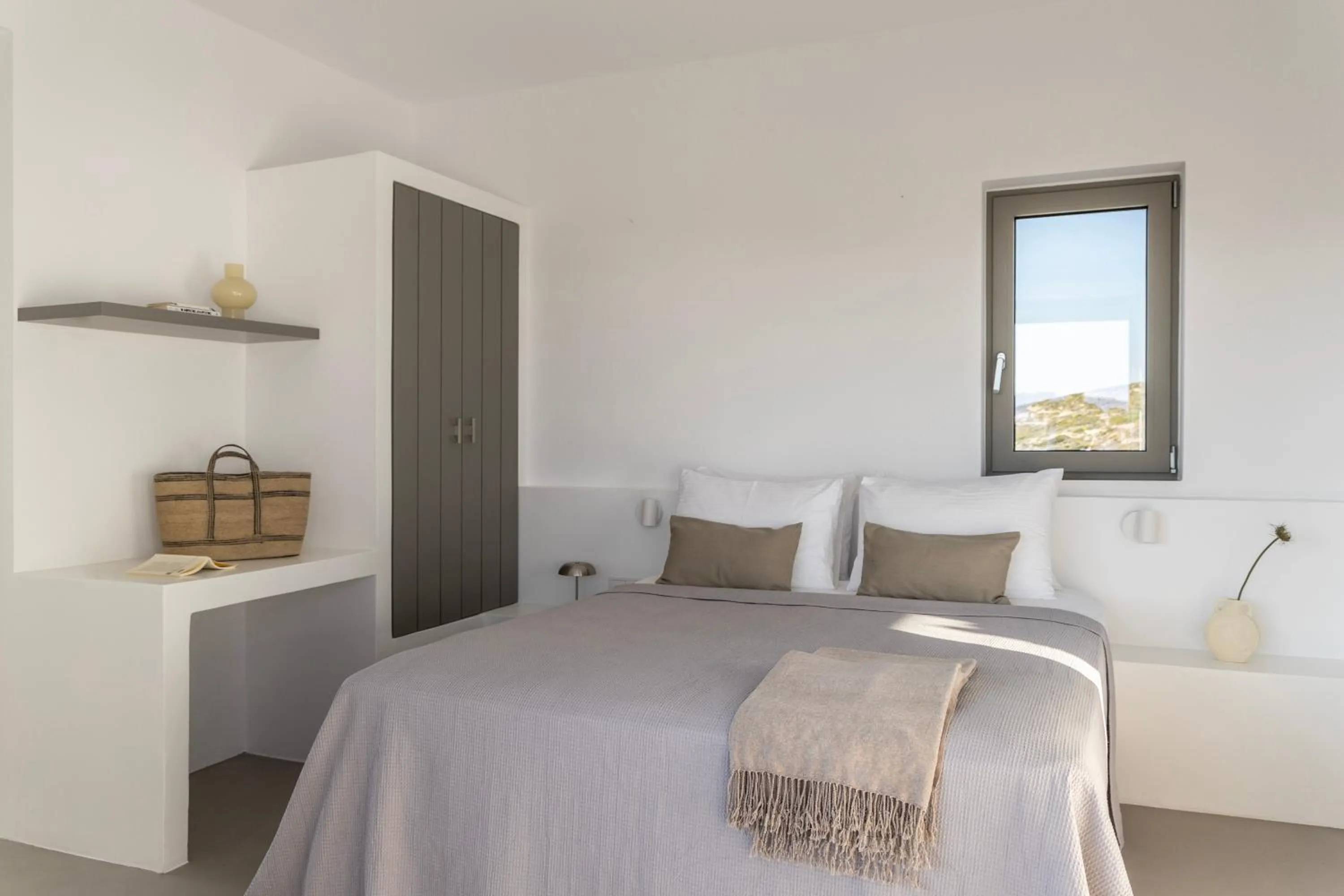 Bed in Korfi de Milo