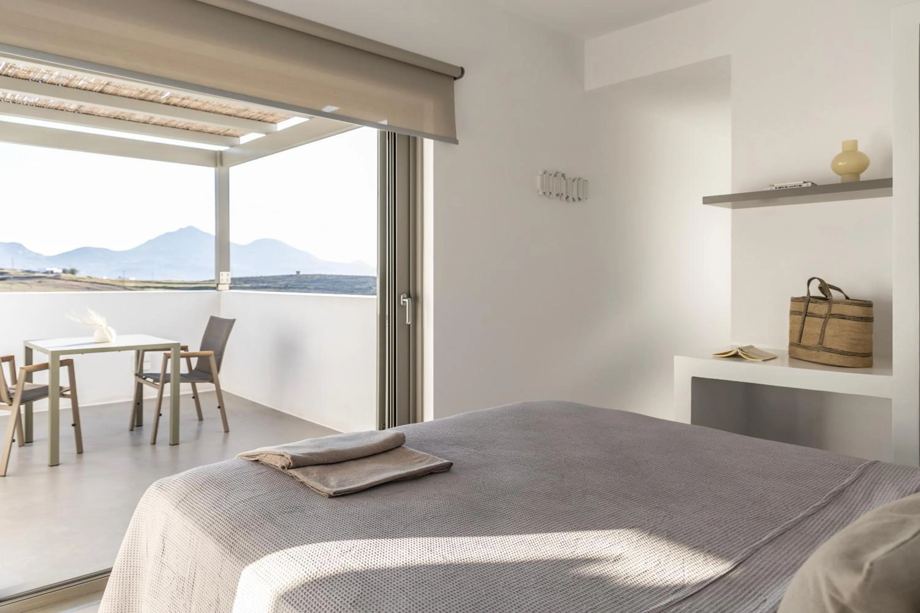 Patio, Bed in Korfi de Milo