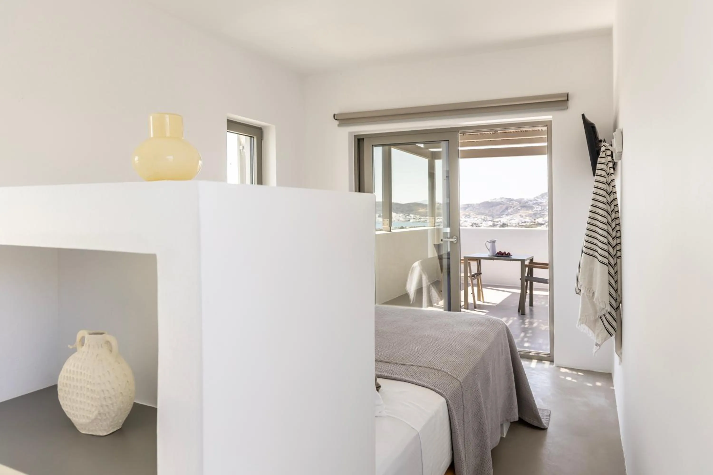 Bed in Korfi de Milo