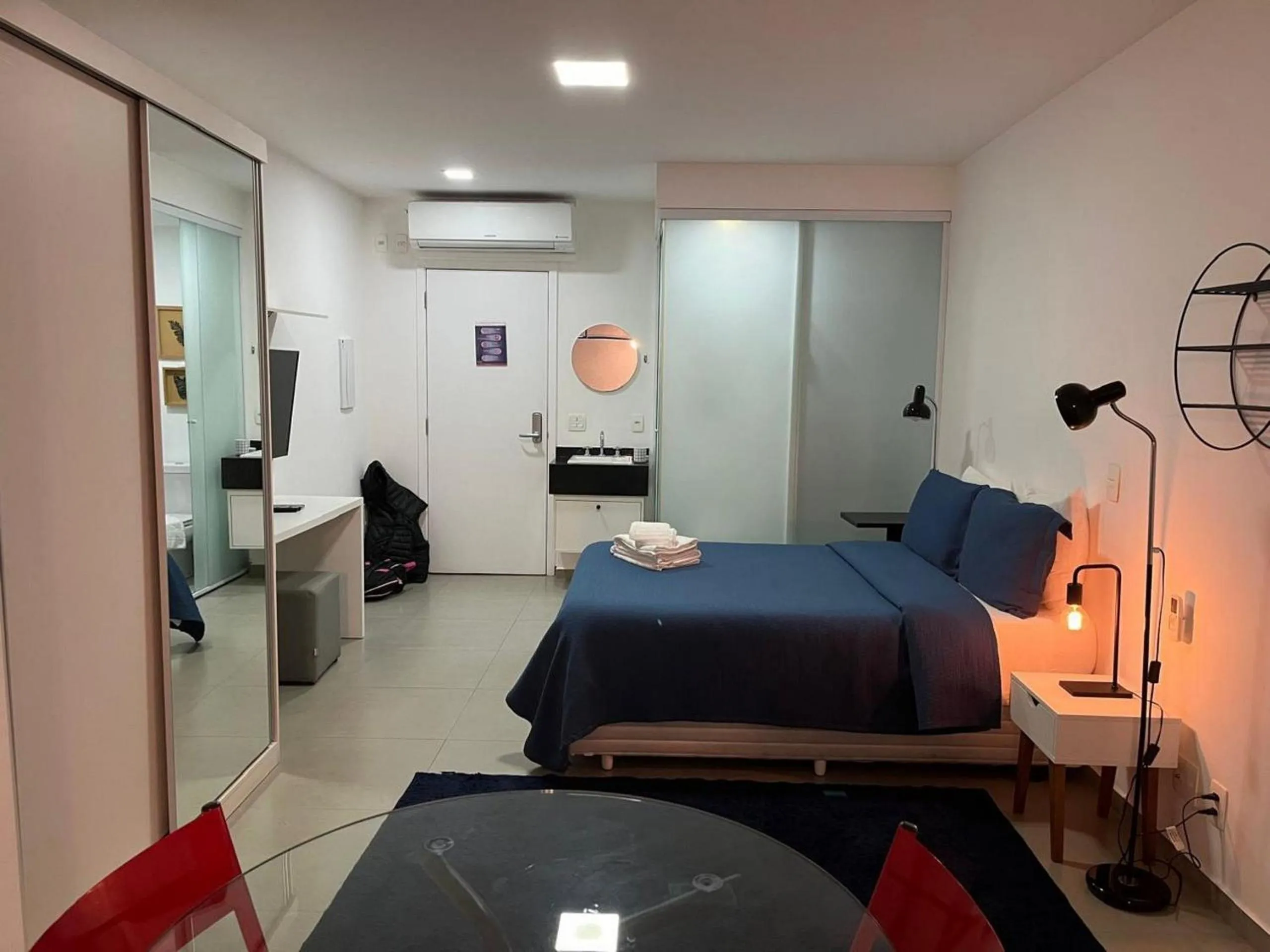 Bed in Elegance Suítes Carvalho