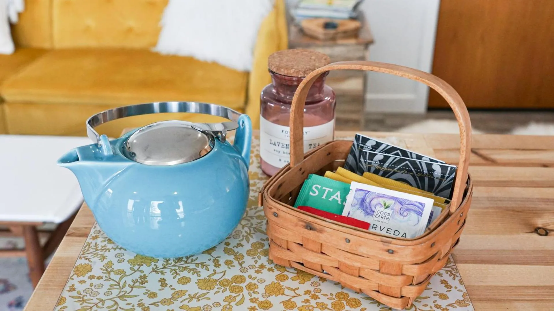 Lakefront Honeymoon Bay Studio Cottage