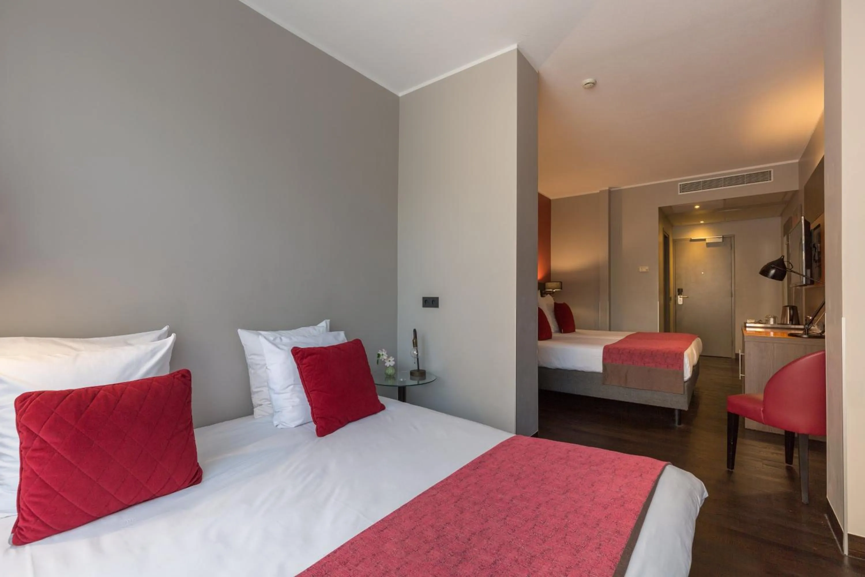 Photo of the whole room, Bed in Leonardo Hotel Amsterdam City Center